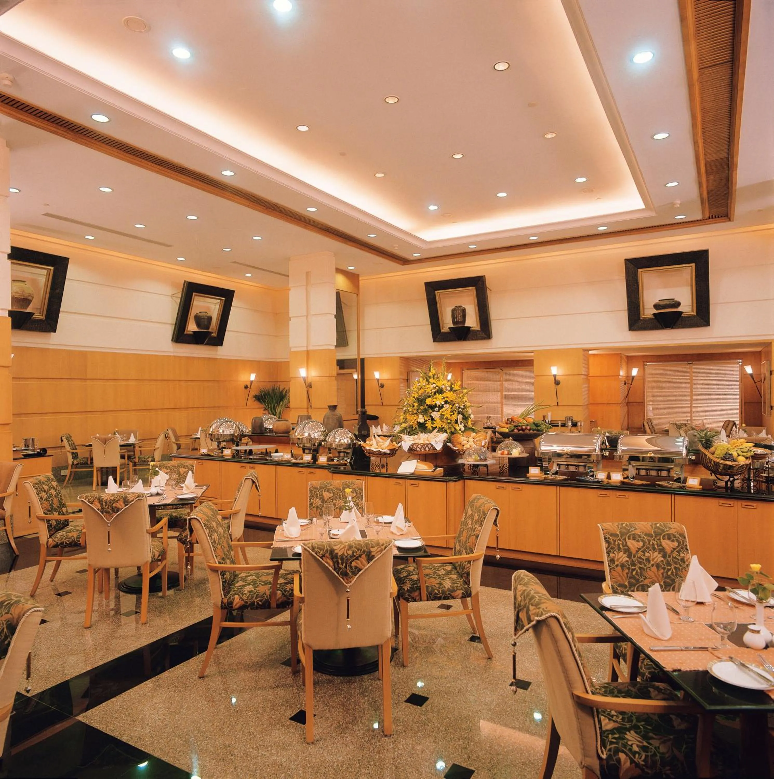 Restaurant/places to eat in The Fern-An Ecotel Hotel, Kochi