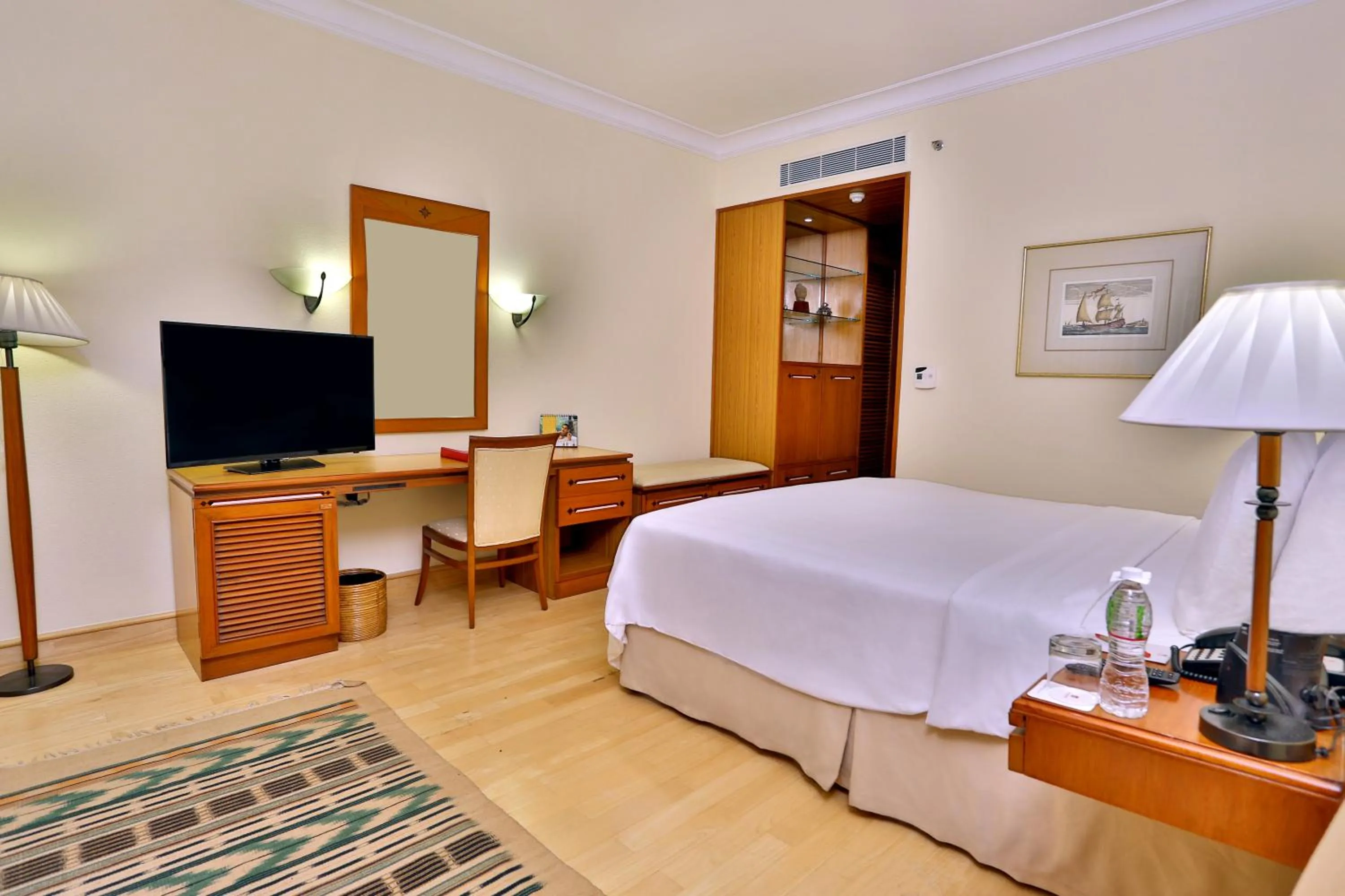 Photo of the whole room, Bed in The Fern-An Ecotel Hotel, Kochi