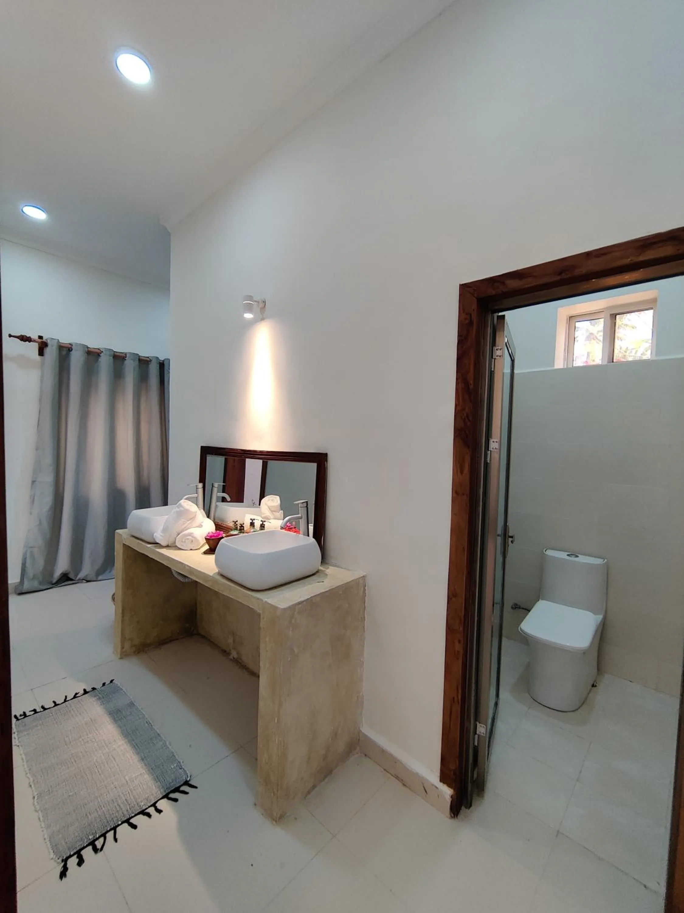 Bathroom, Bed in Frangi'pwani