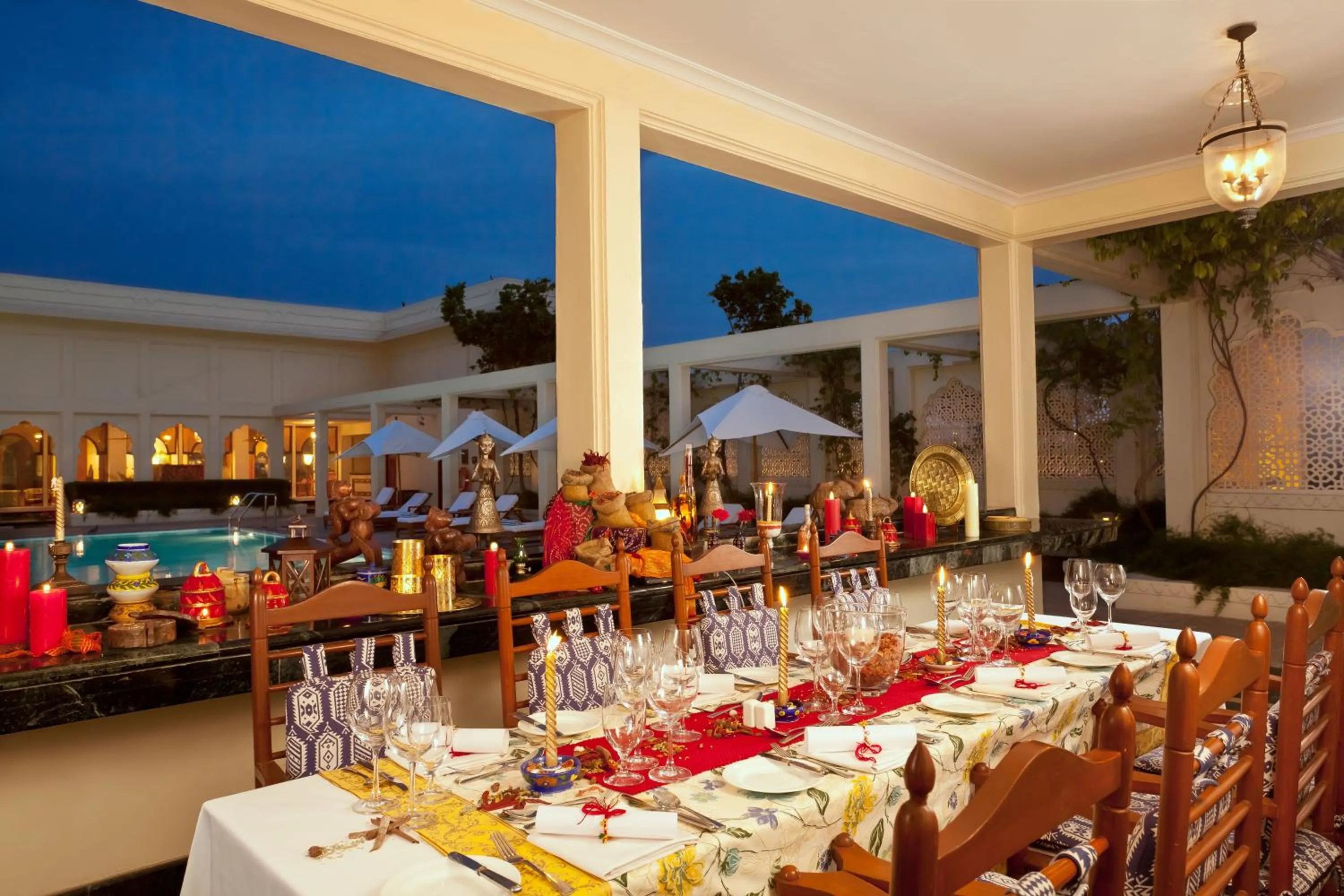 Restaurant/places to eat in Trident Jaipur