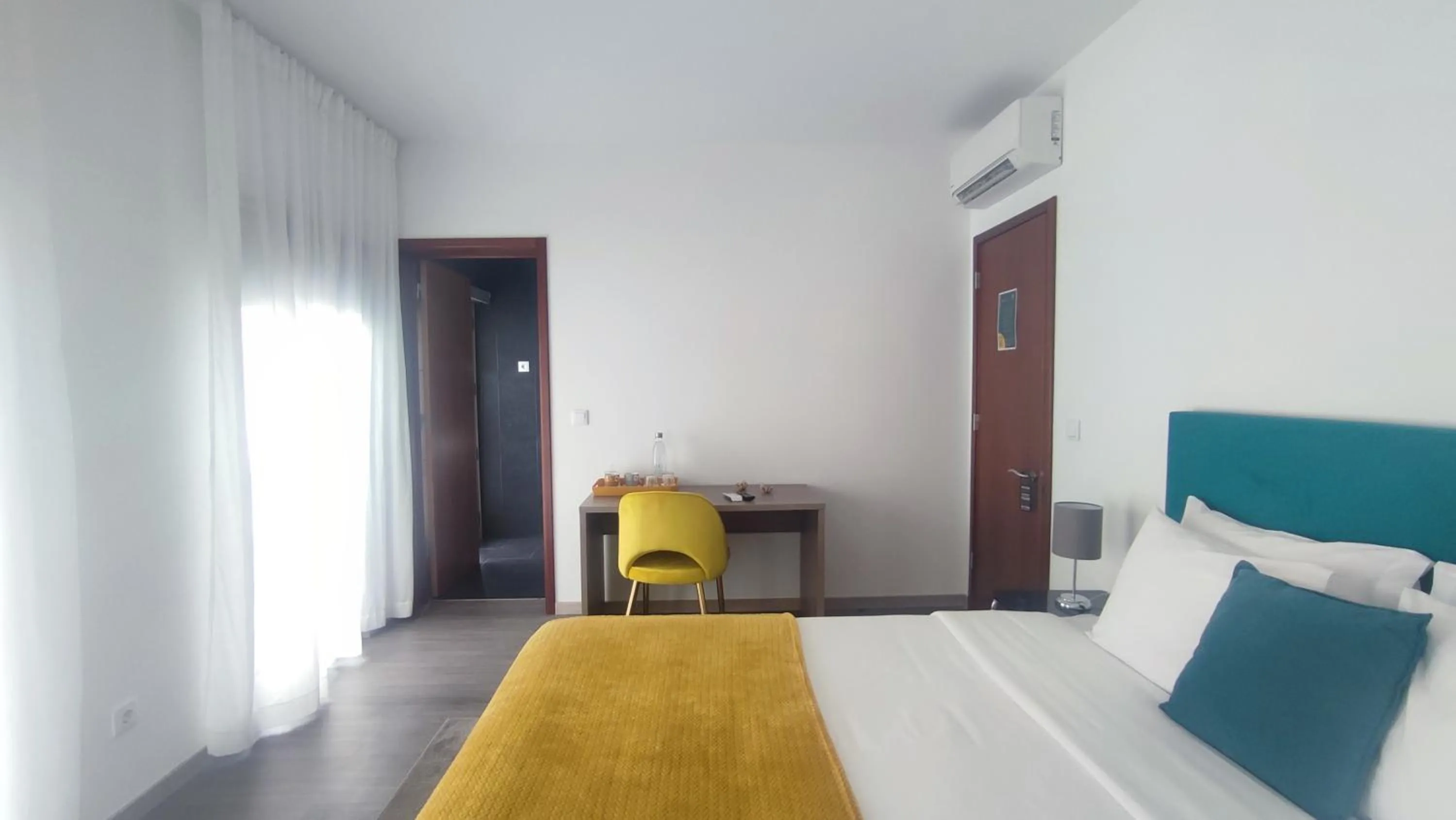 Area and facilities, Bed in Atlantic 3 Bicas - Furnas