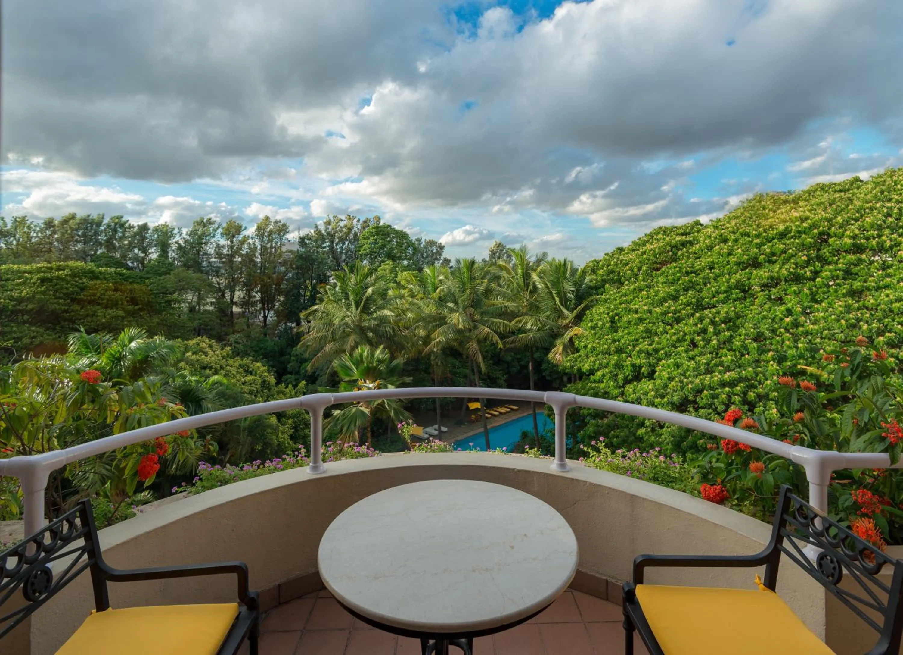 Balcony/Terrace in The Oberoi Bengaluru