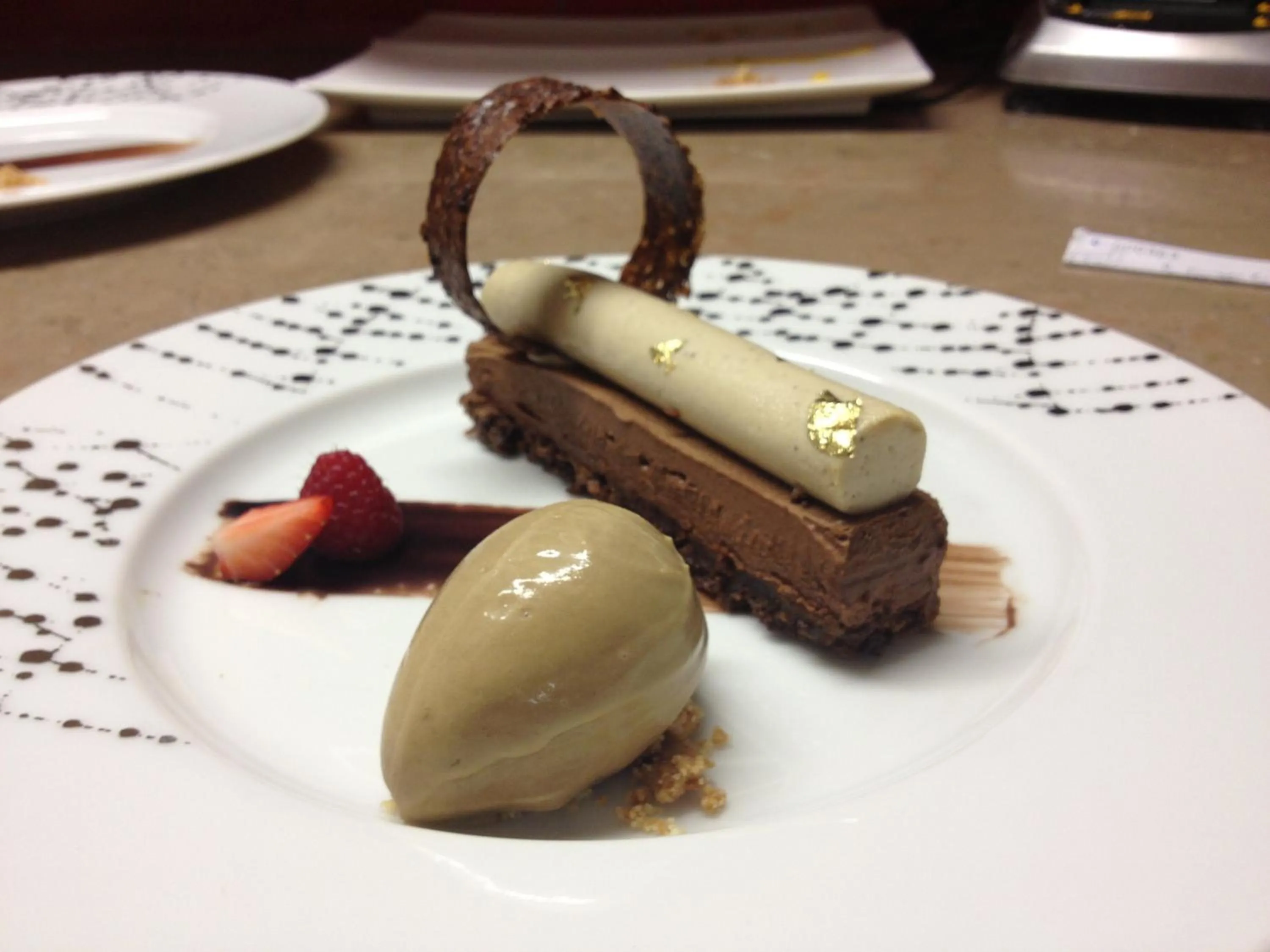 Food and drinks in Logis Hôtel Restaurant Le Dauphin et Le Spa du Prieuré