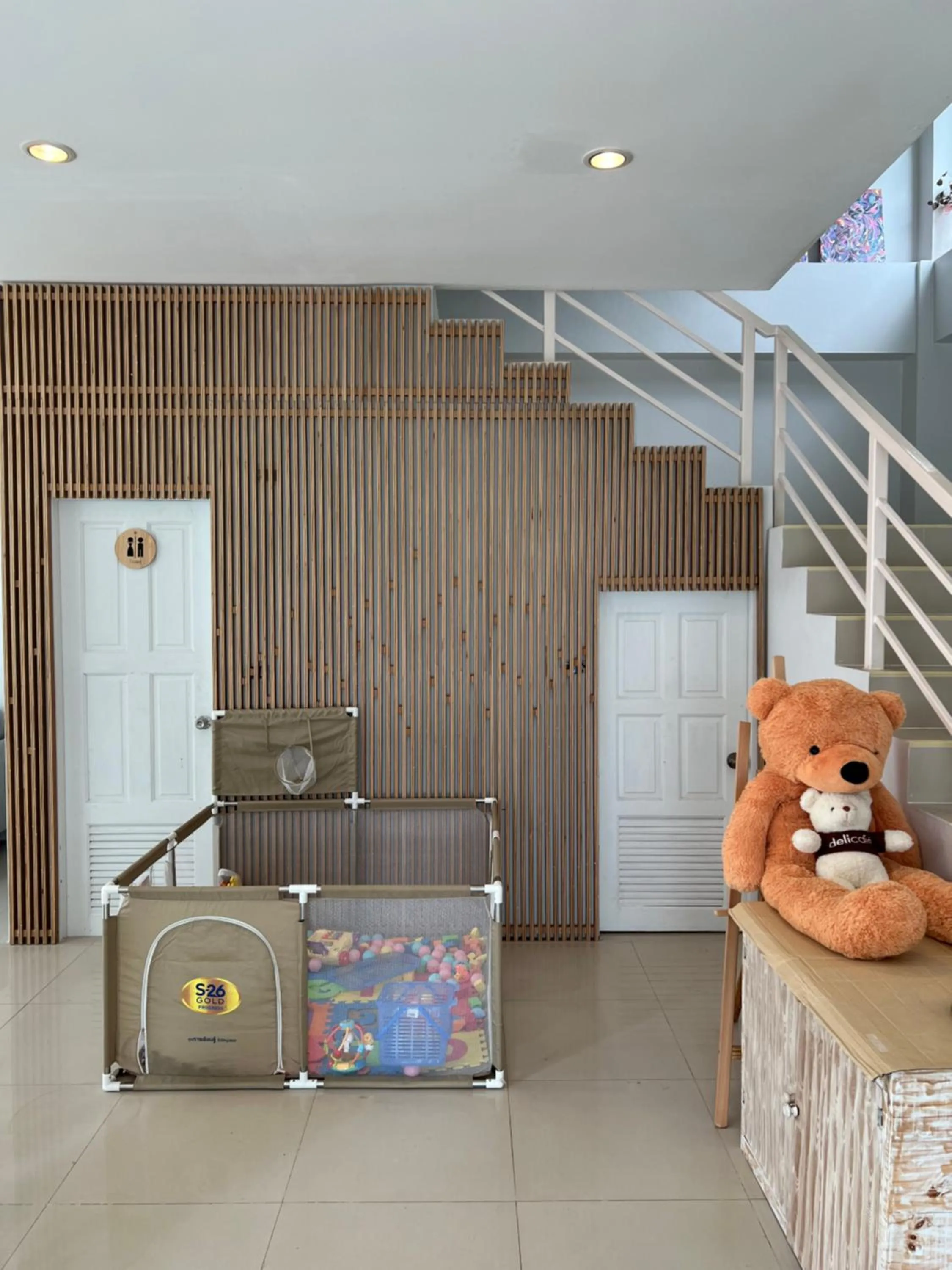 Restaurant/places to eat in The CHU cafe / guesthouse