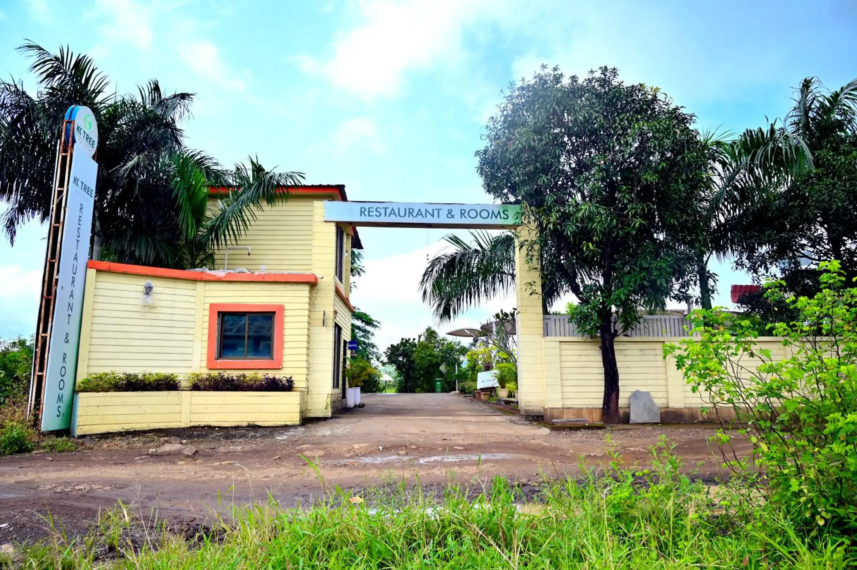 Facade/entrance in KK Tree Retreat Igatpuri Facade/entrance in KK Tree Retreat Igatpuri