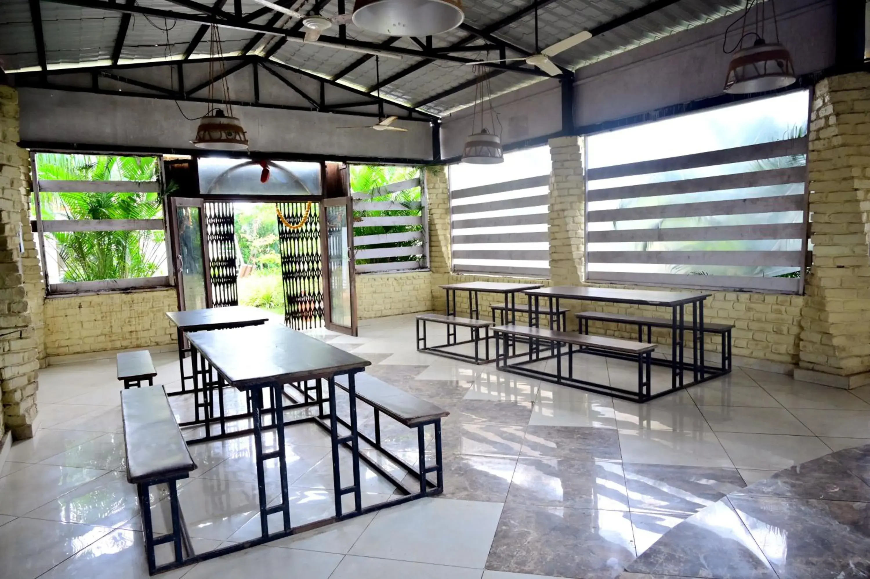 Restaurant/places to eat in KK Tree Retreat Igatpuri Restaurant/places to eat in KK Tree Retreat Igatpuri