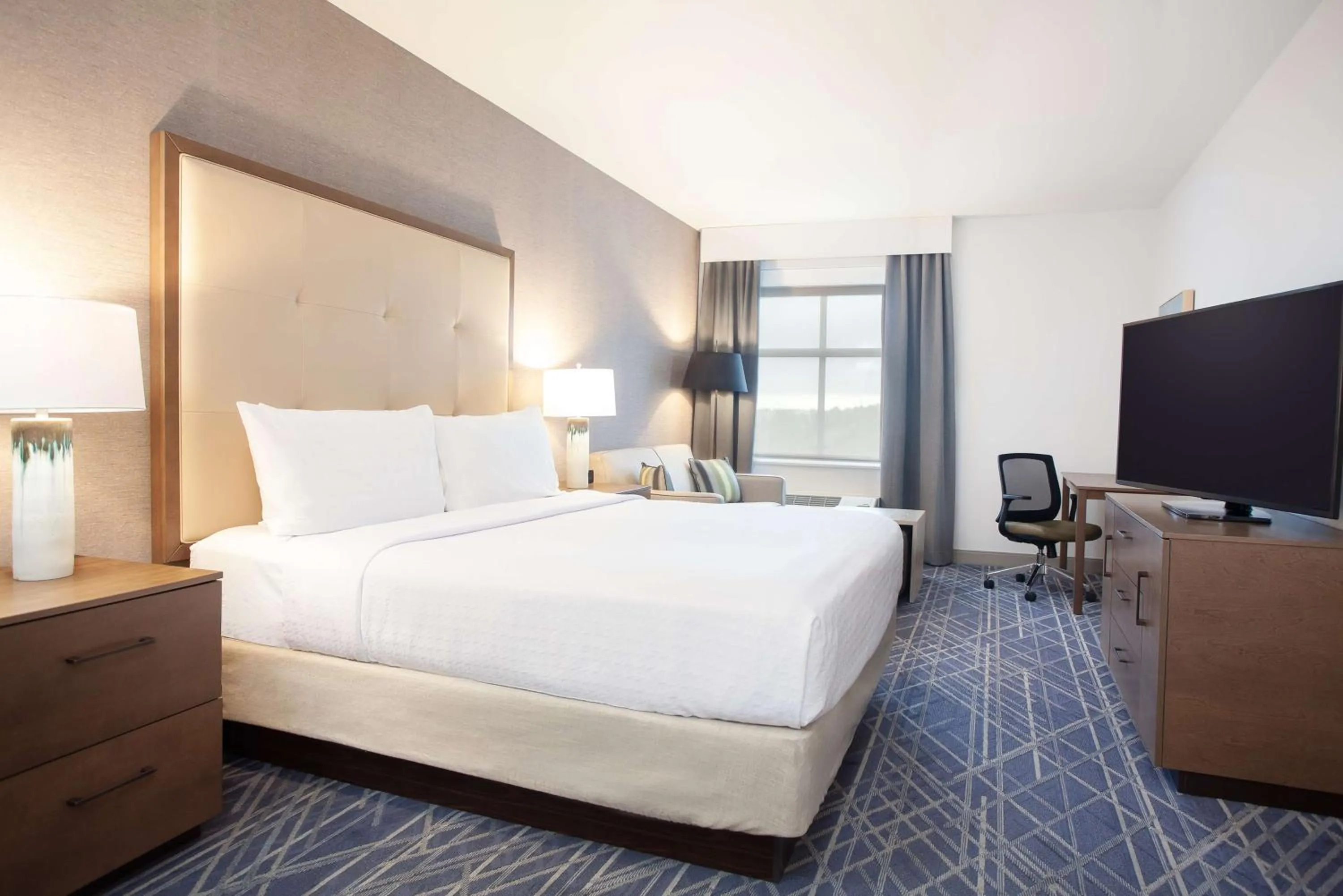 Bedroom, Bed in Homewood Suites By Hilton Broomfield Boulder