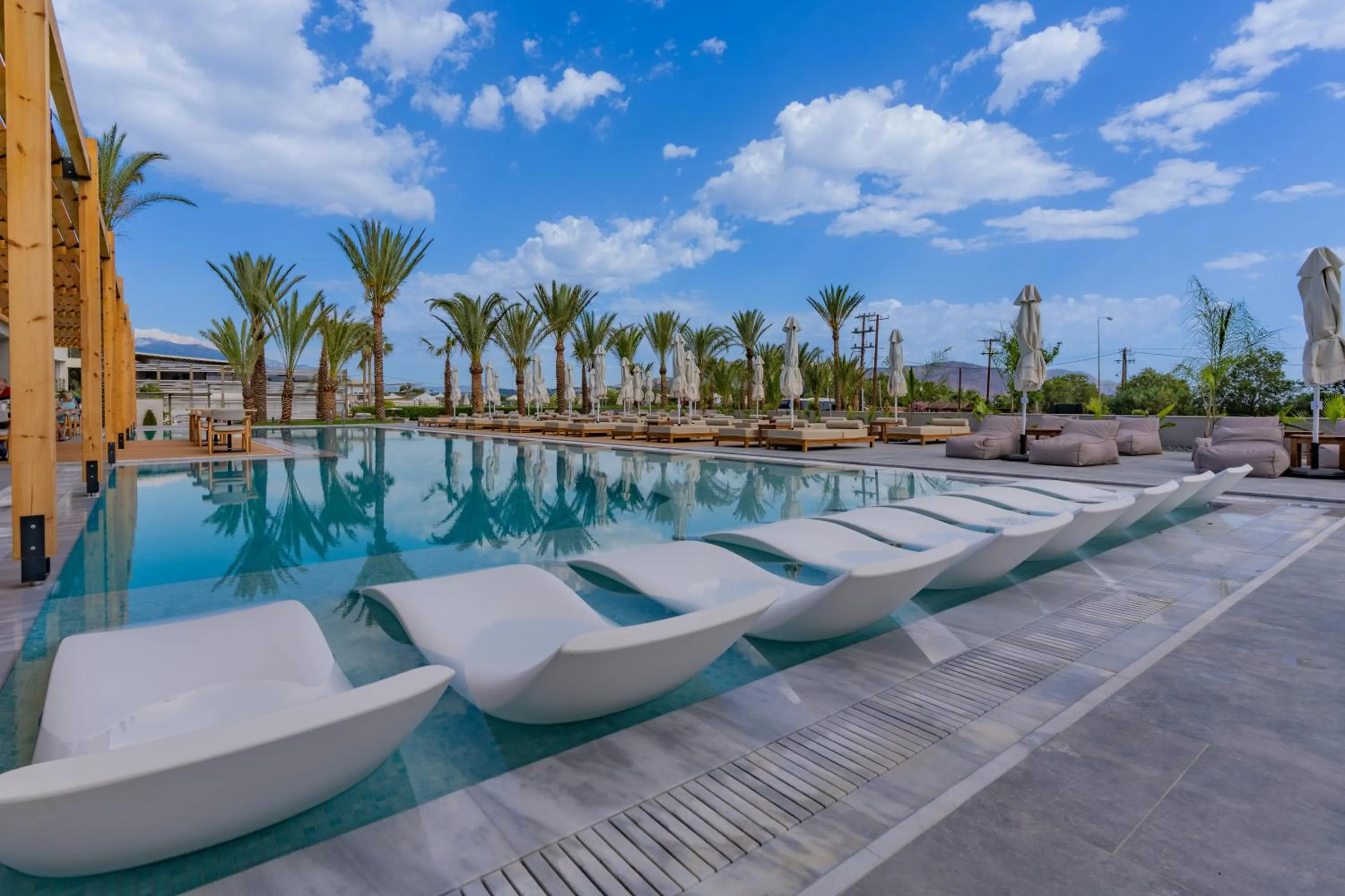 Swimming pool in Georgioupolis Suites & Aqua Park