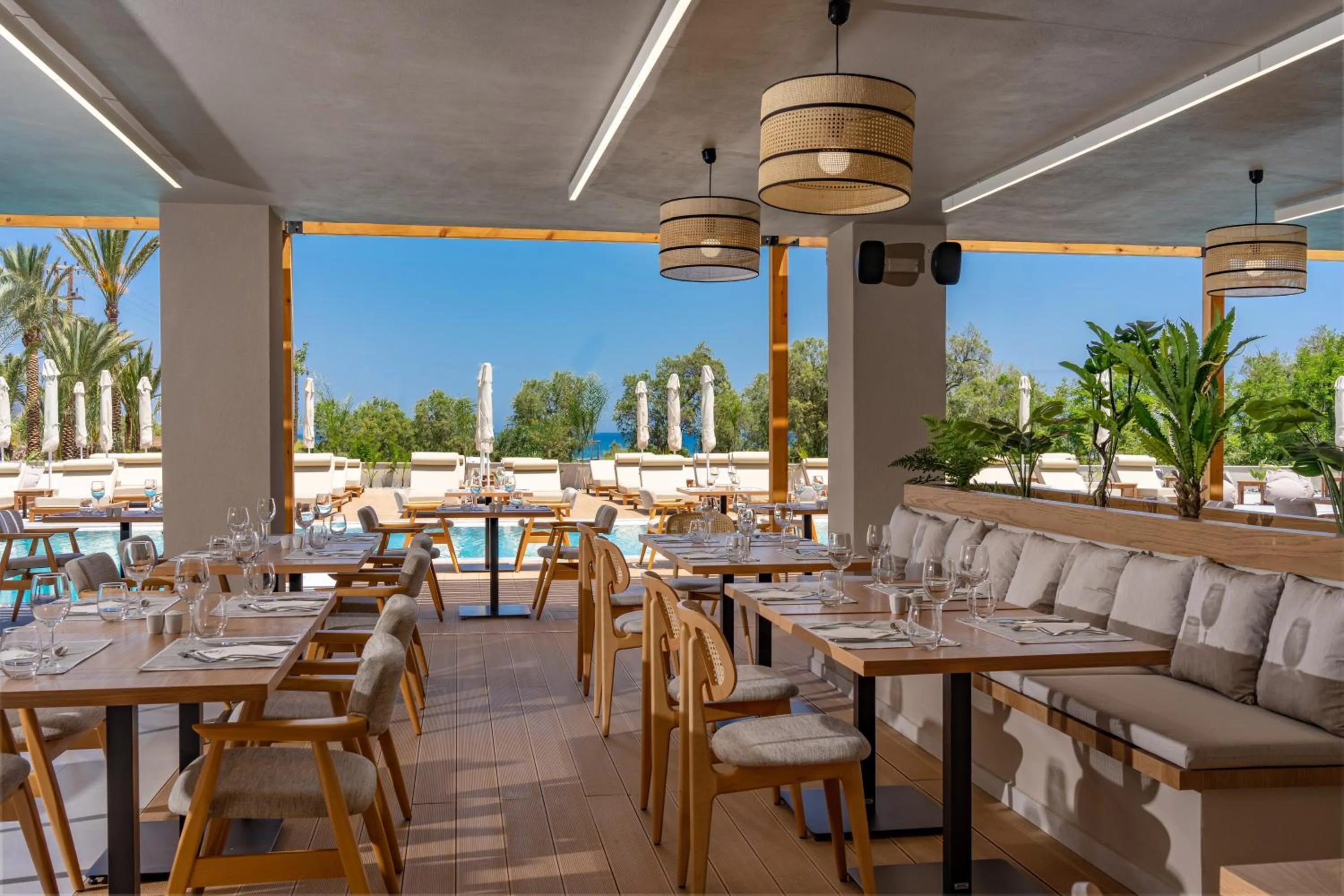 Restaurant/places to eat in Georgioupolis Suites & Aqua Park