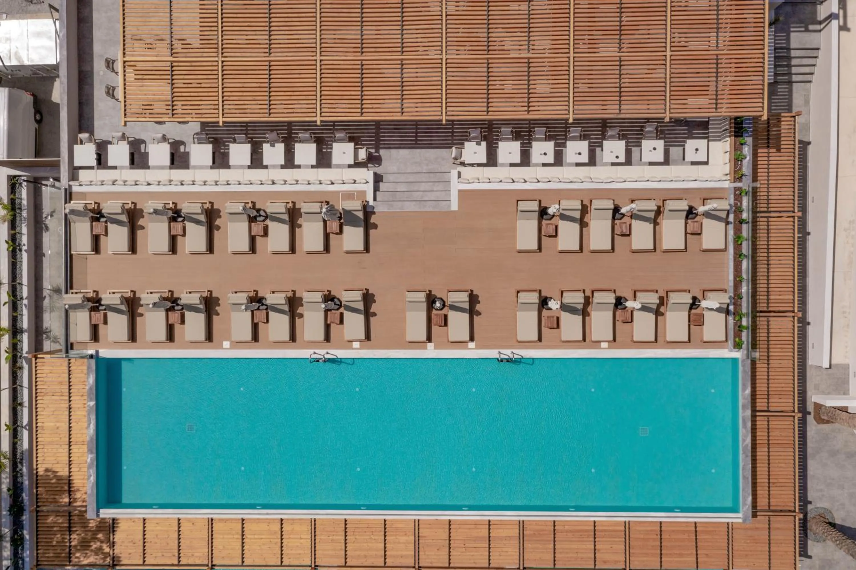 Swimming pool in Georgioupolis Suites & Aqua Park