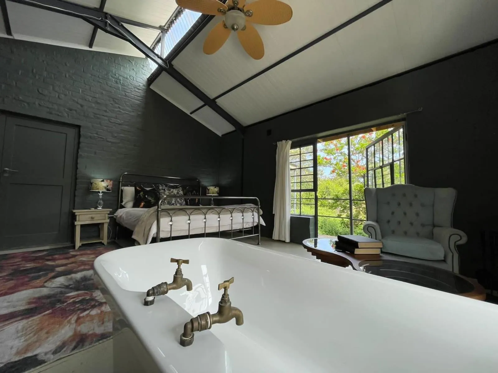 Bed in Le Rêve Boutique Hôtel