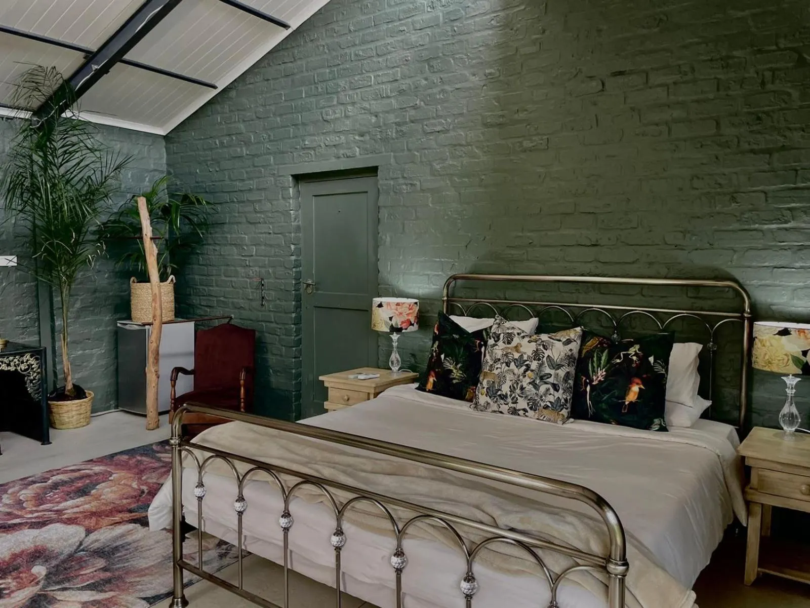 Bed in Le Rêve Boutique Hôtel