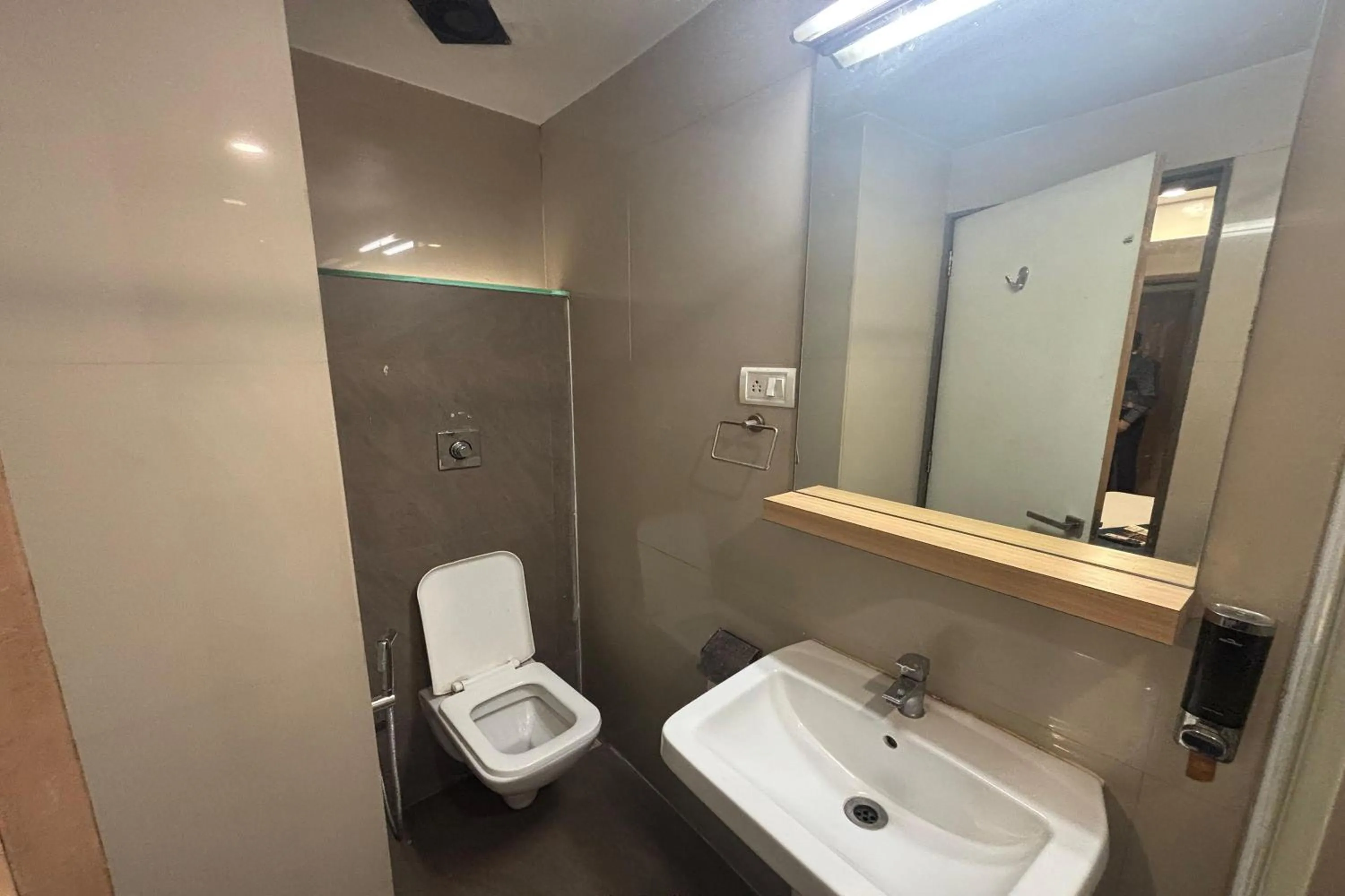 Bathroom in Hotel Concord Galaxy