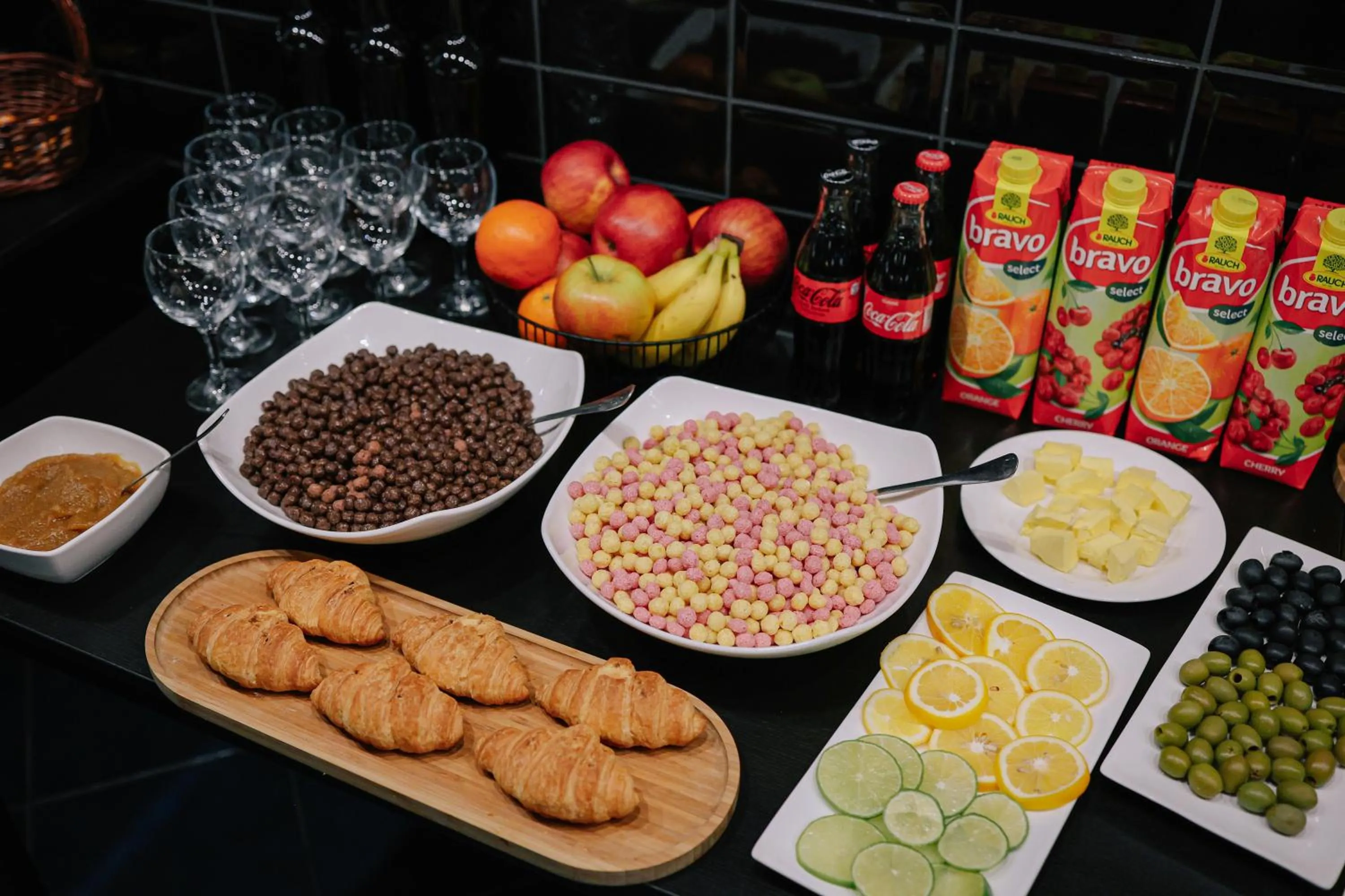 Continental breakfast in Magnolia