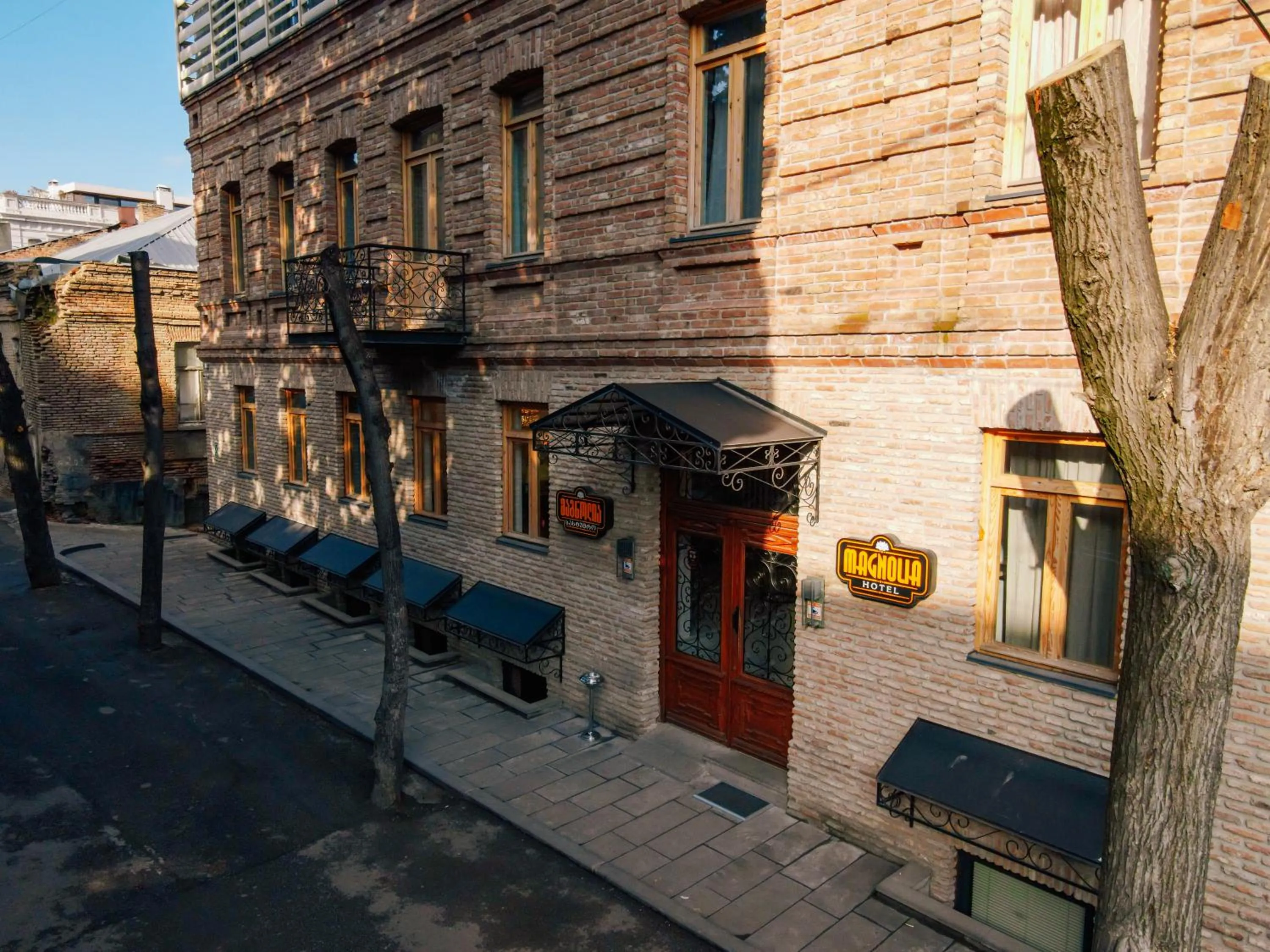 Facade/entrance in Magnolia