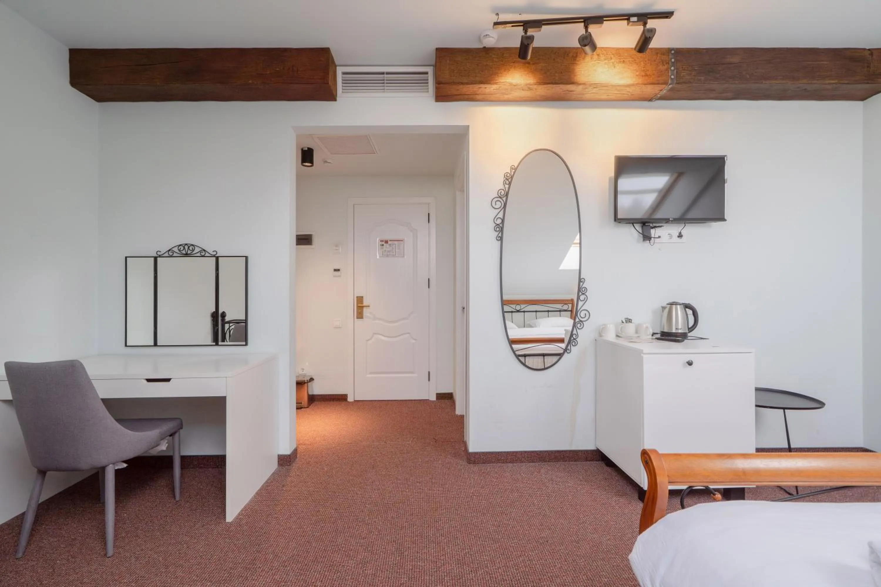 Decorative detail in Magnolia