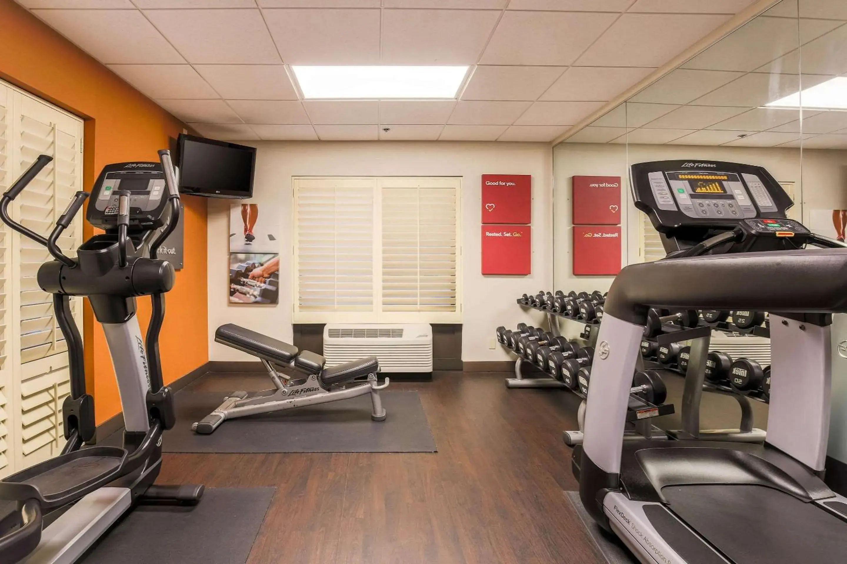 Fitness centre/facilities in Comfort Suites DFW N-Grapevine Fitness centre/facilities in Comfort Suites DFW N-Grapevine