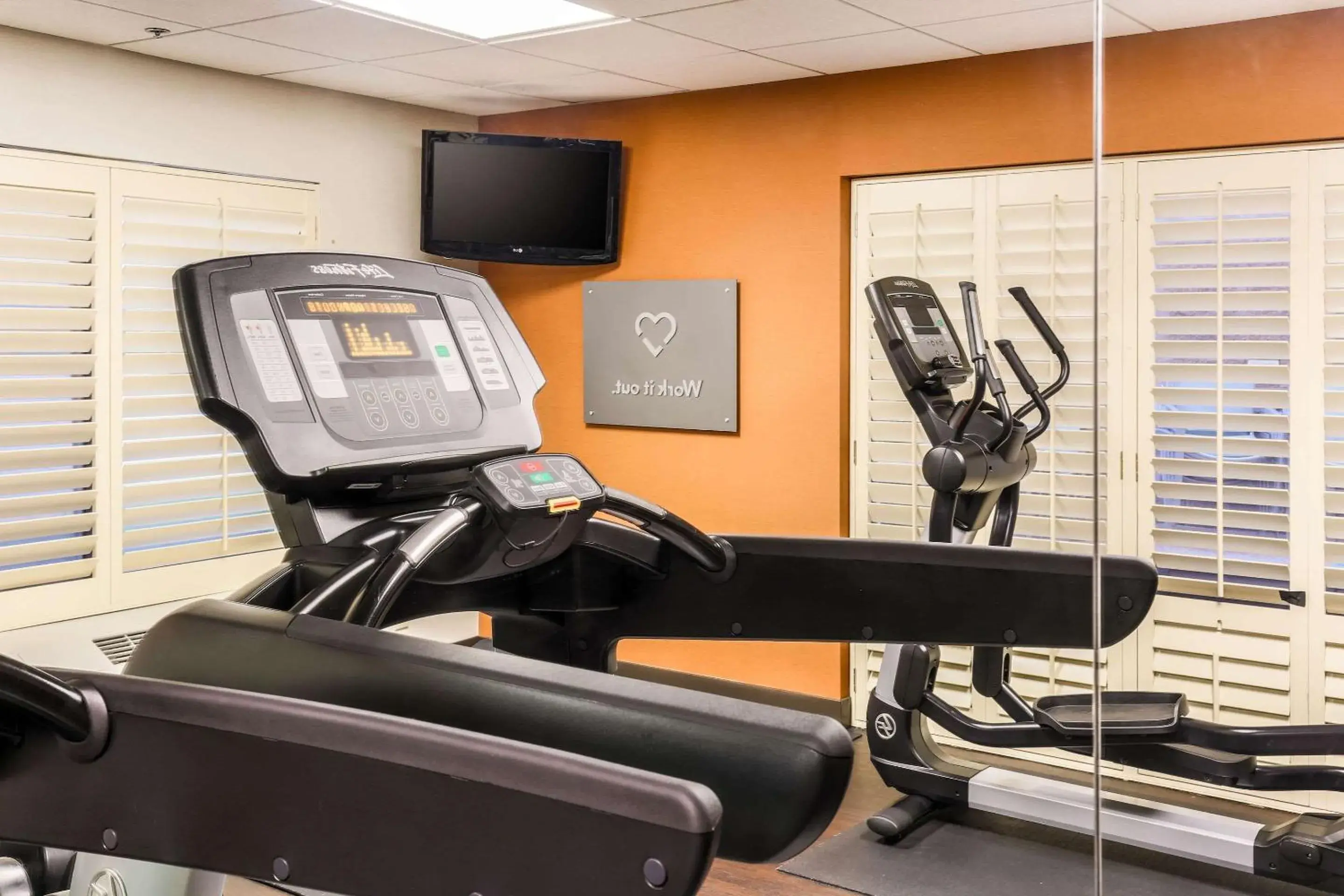 Fitness centre/facilities in Comfort Suites DFW N-Grapevine Fitness centre/facilities in Comfort Suites DFW N-Grapevine