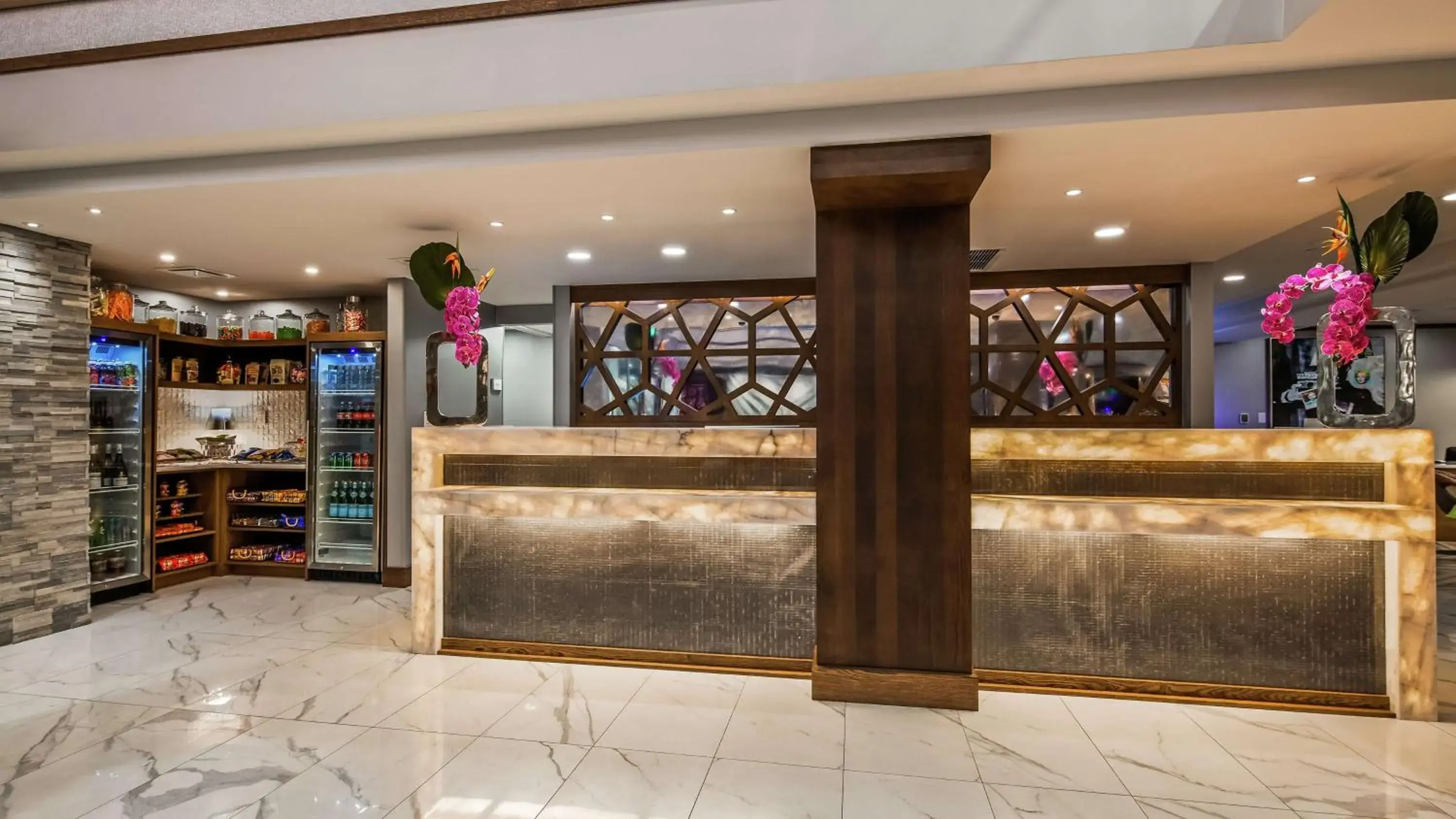 Lobby or reception in The Kingsley Bloomfield Hills - a DoubleTree by Hilton Lobby or reception in The Kingsley Bloomfield Hills - a DoubleTree by Hilton