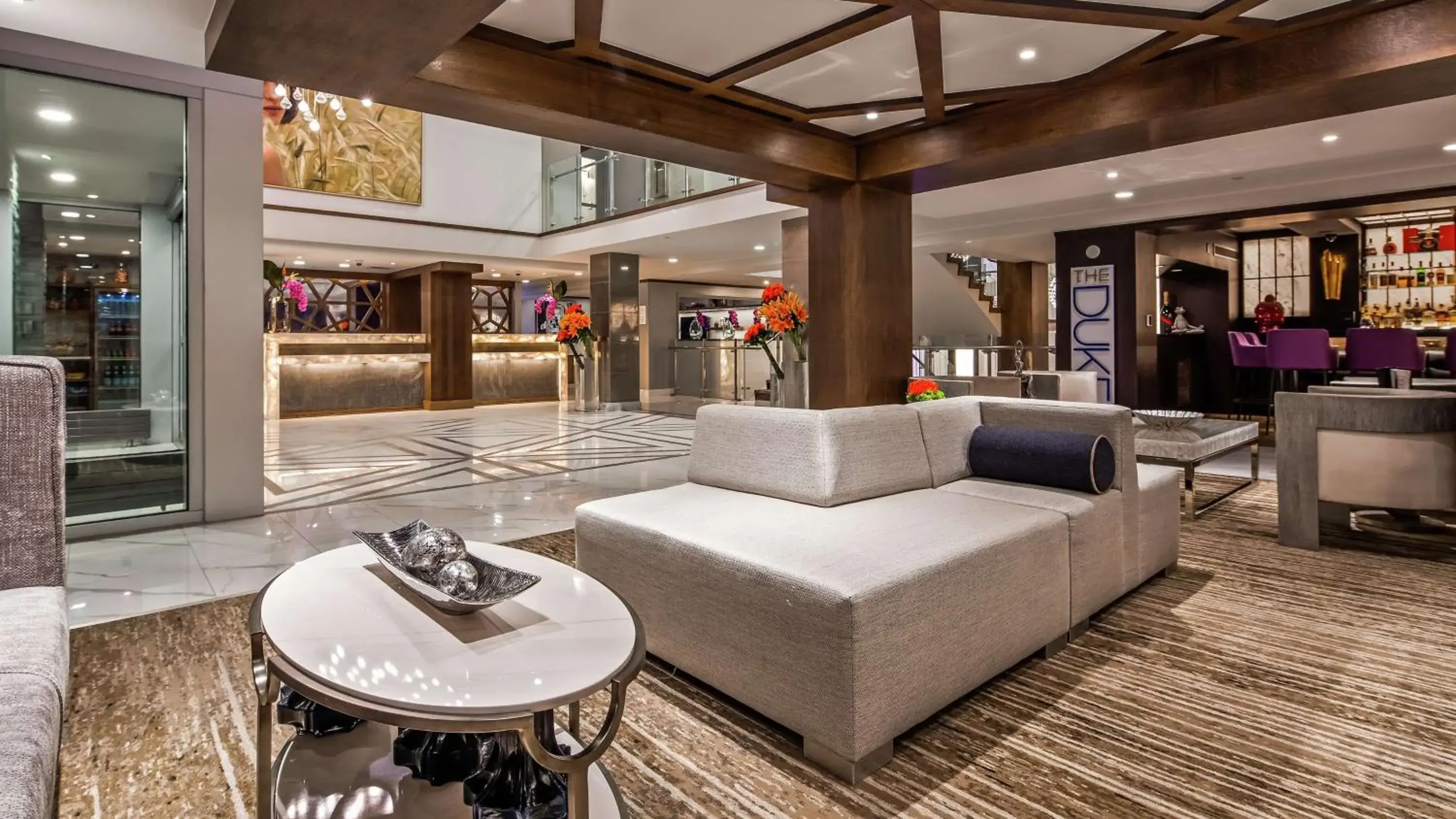 Lobby or reception in The Kingsley Bloomfield Hills - a DoubleTree by Hilton Lobby or reception in The Kingsley Bloomfield Hills - a DoubleTree by Hilton