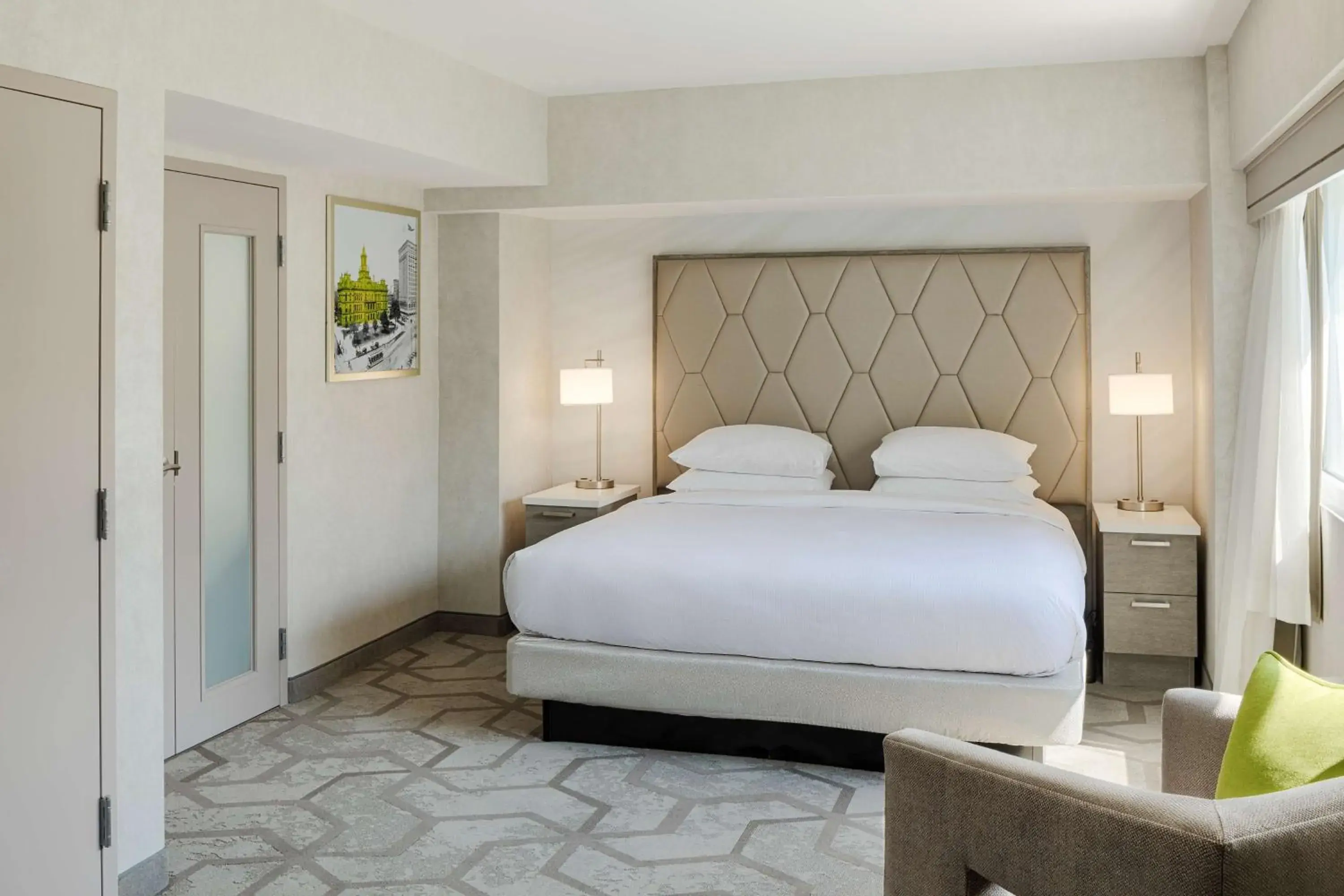 Bed in The Kingsley Bloomfield Hills - a DoubleTree by Hilton Bed in The Kingsley Bloomfield Hills - a DoubleTree by Hilton