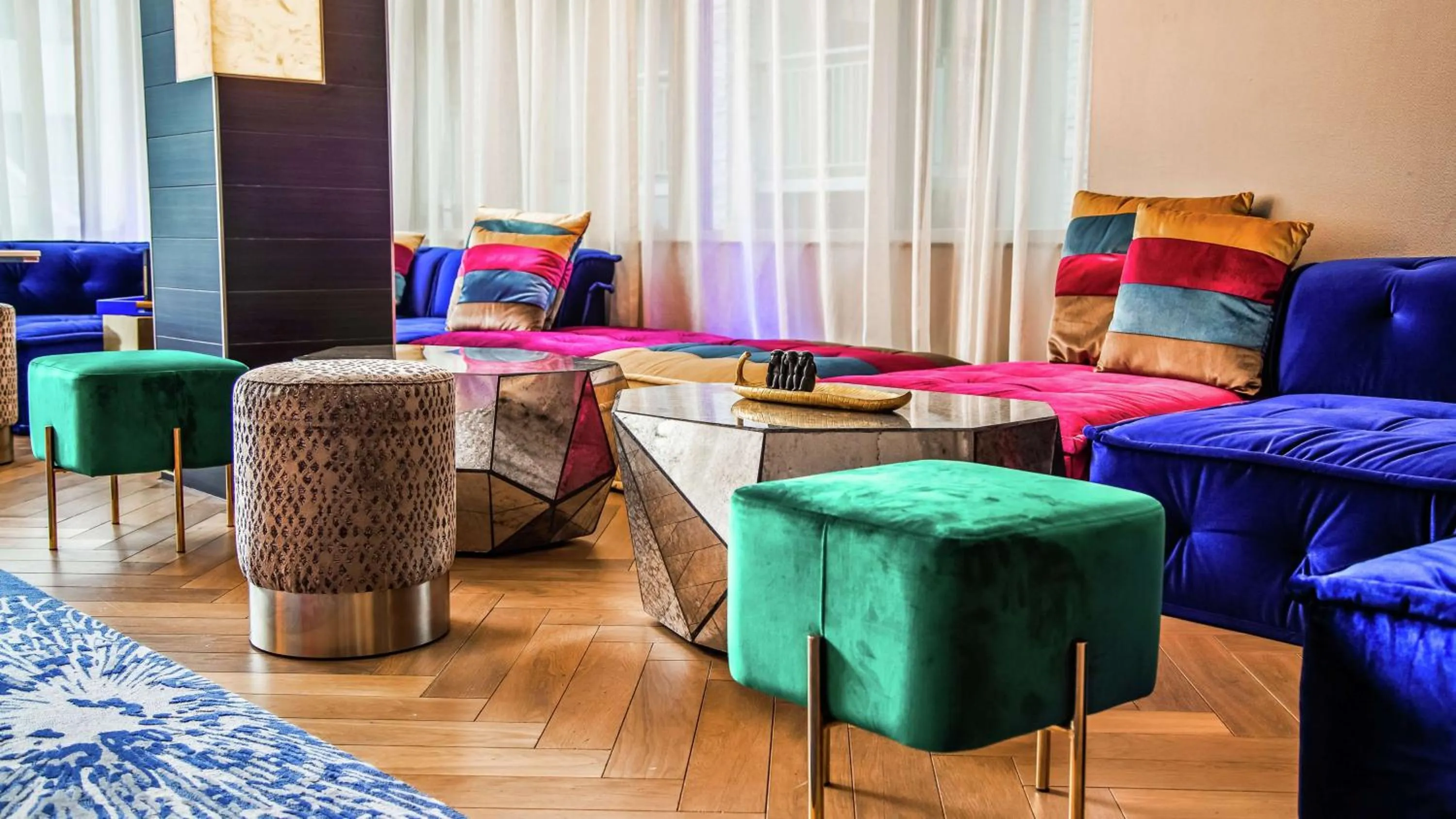 Lobby or reception in The Kingsley Bloomfield Hills - a DoubleTree by Hilton