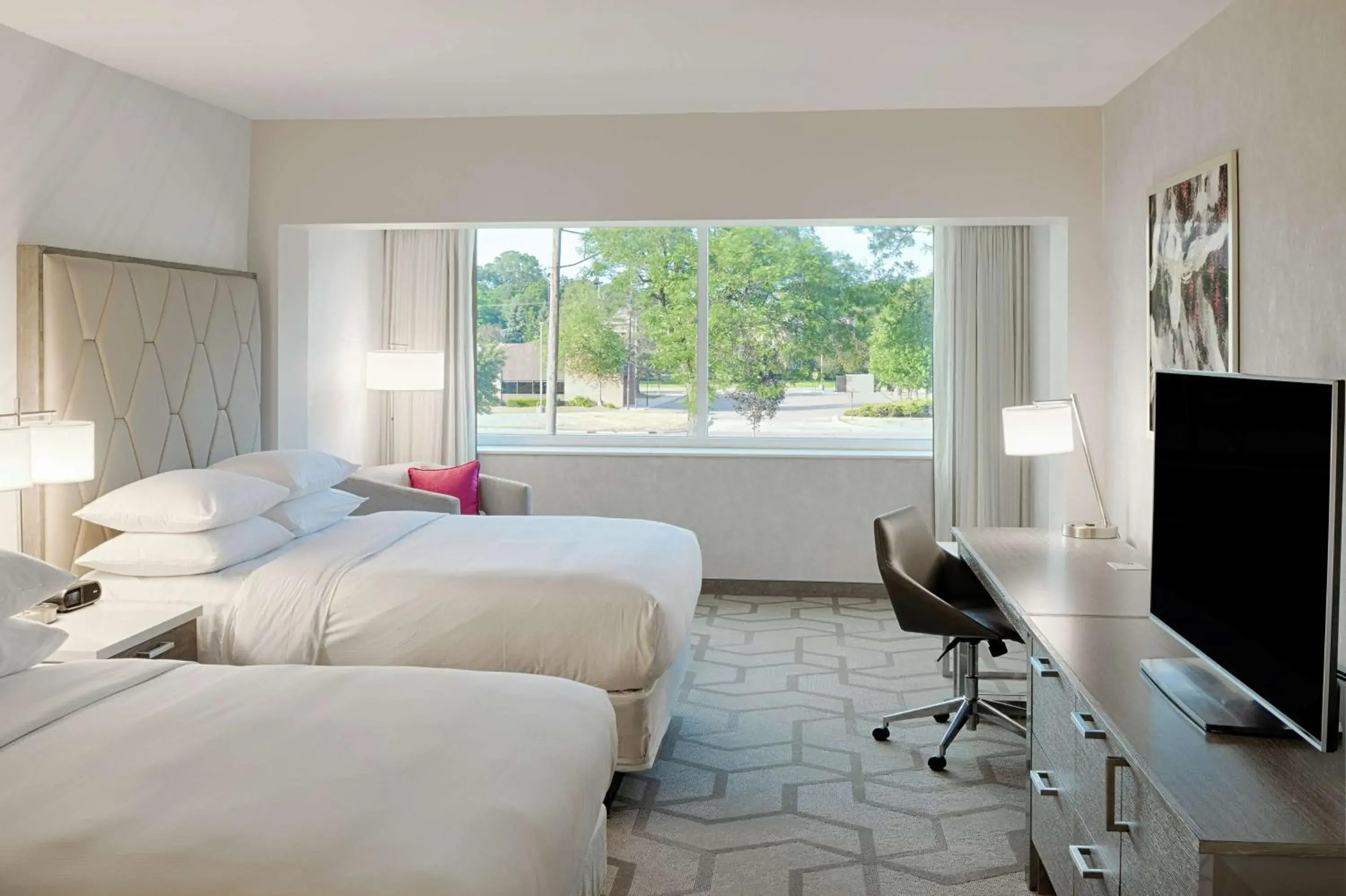Deluxe Queen Room with Two Queen Beds in The Kingsley Bloomfield Hills - a DoubleTree by Hilton Deluxe Queen Room with Two Queen Beds in The Kingsley Bloomfield Hills - a DoubleTree by Hilton