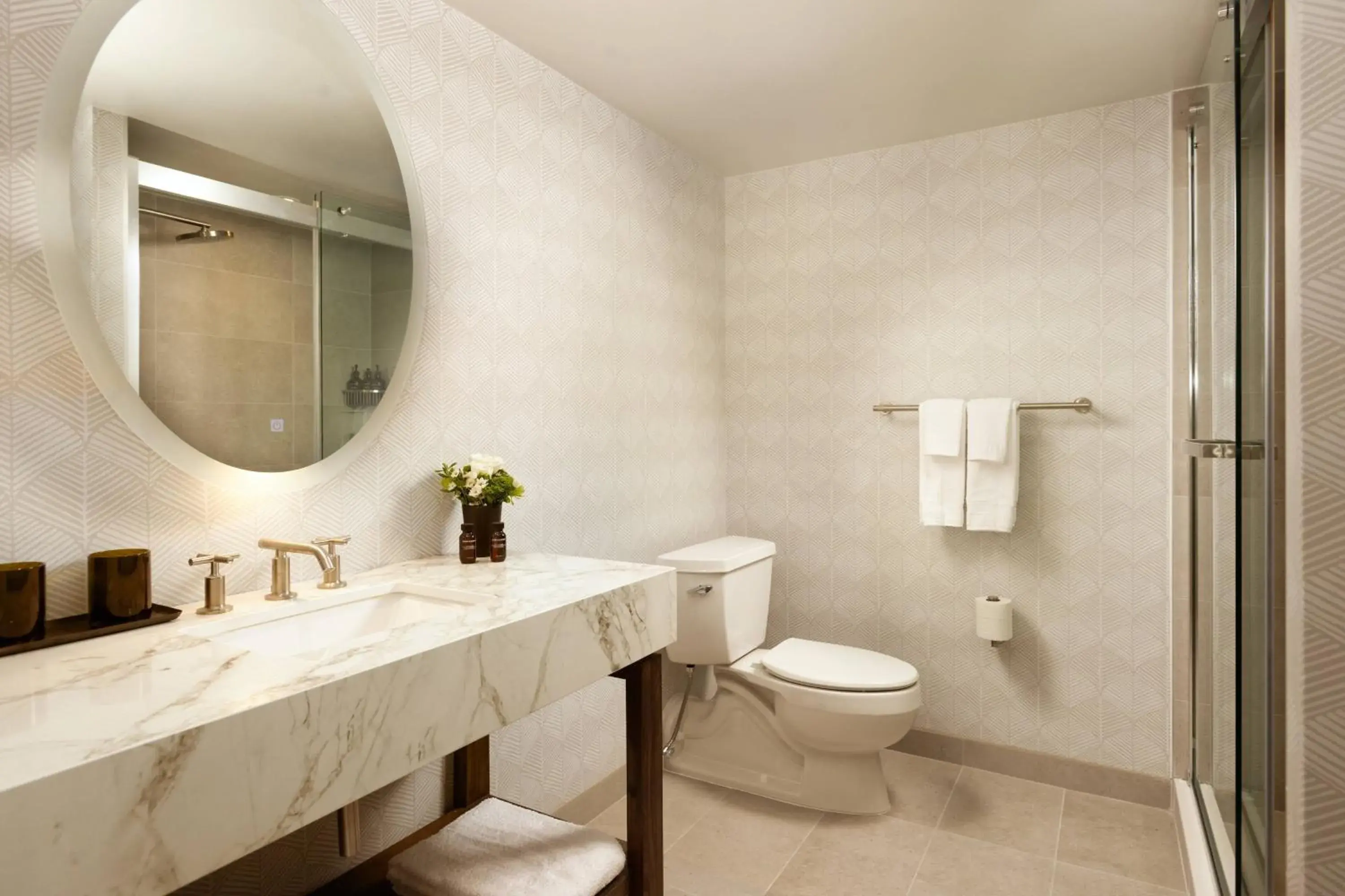 Deluxe King Room in Viewline Resort Snowmass, Autograph Collection Deluxe King Room in Viewline Resort Snowmass, Autograph Collection