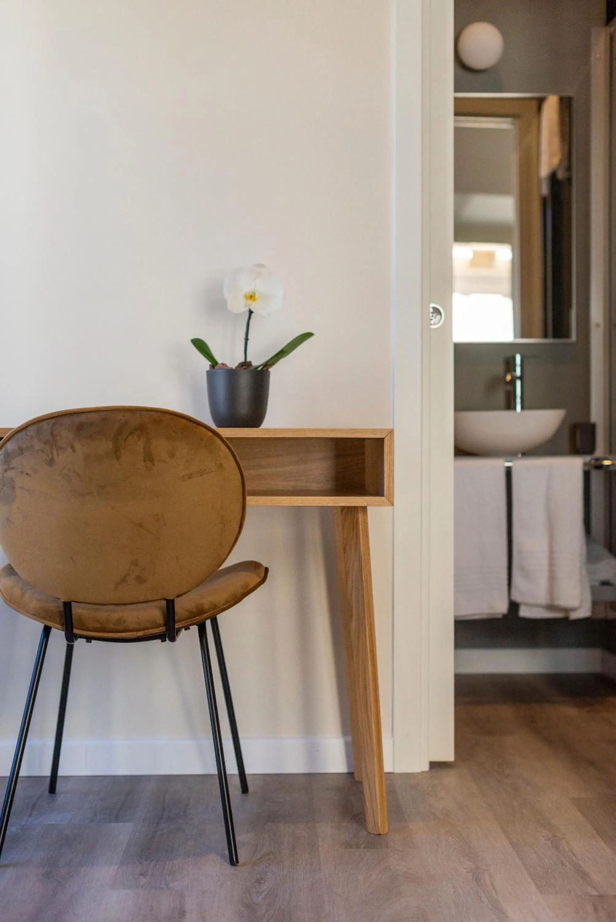 Decorative detail in Design 18 Charming Rooms