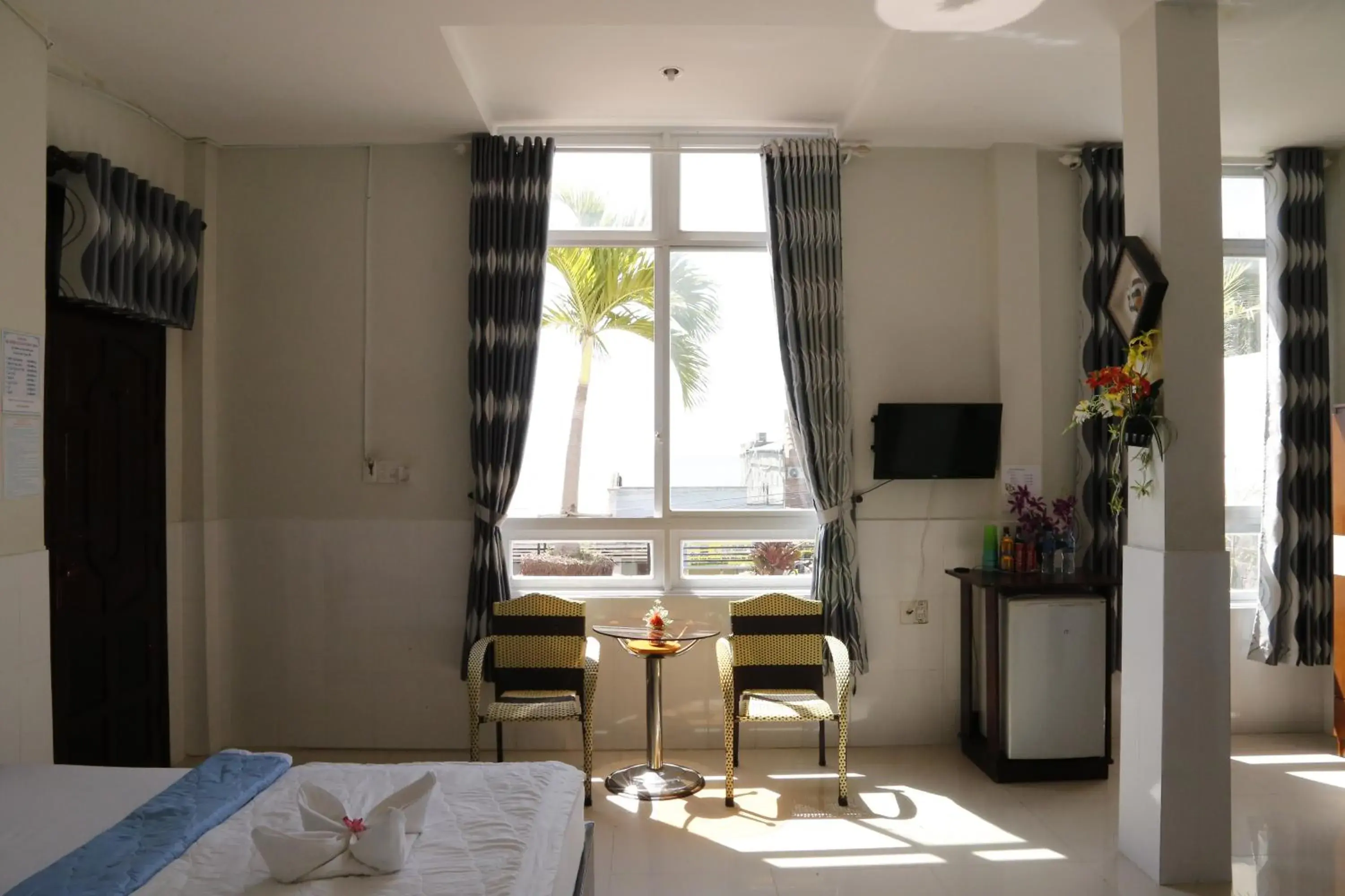 City view, Bed in Minh Hung Hotel City view, Bed in Minh Hung Hotel