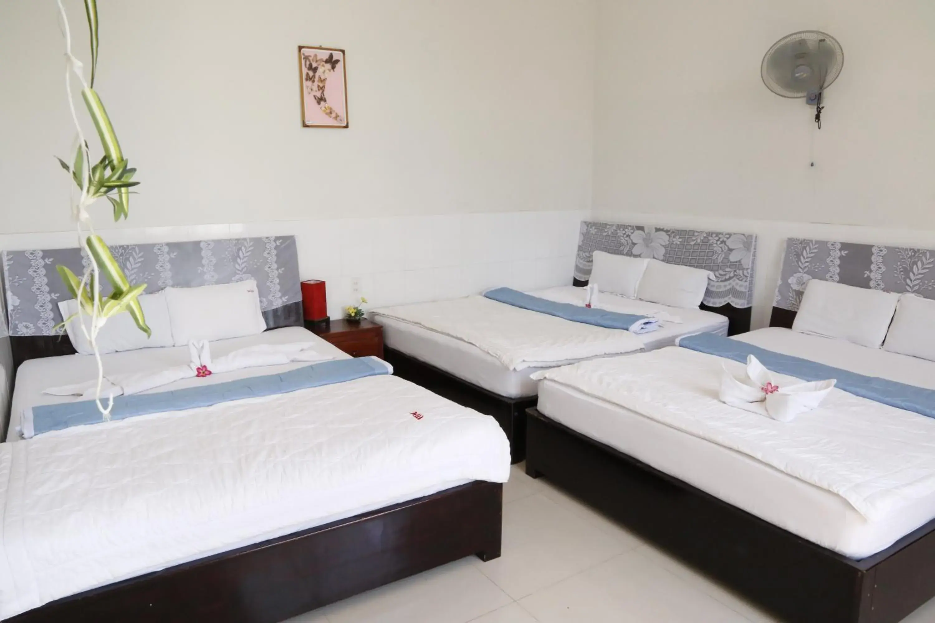 Bed in Minh Hung Hotel Bed in Minh Hung Hotel