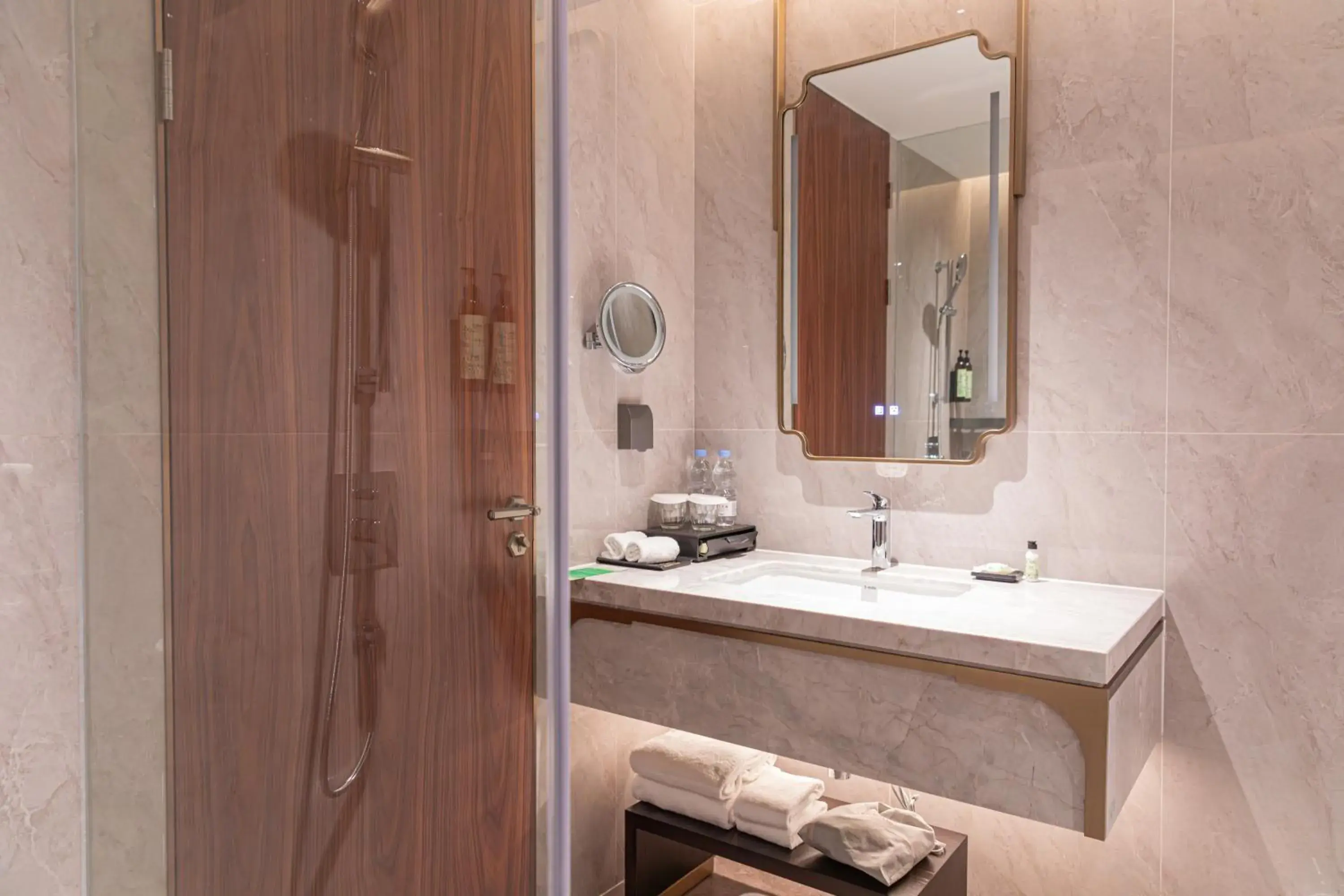 Hot Tub in Guangzhou Dong Fang Hotel Hot Tub in Guangzhou Dong Fang Hotel