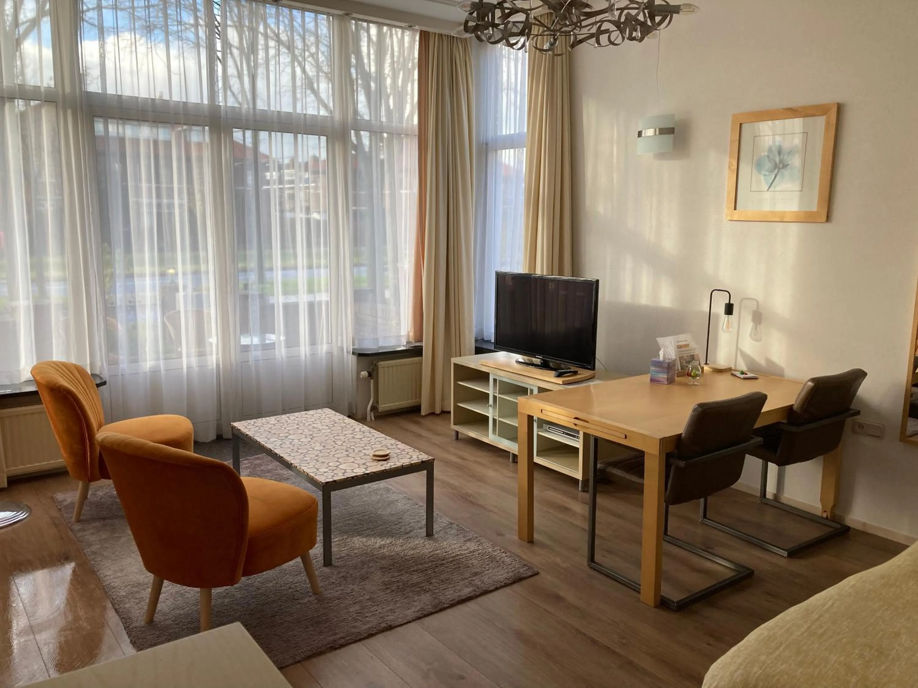 Seating area in Plato by Hofstad Studio’s