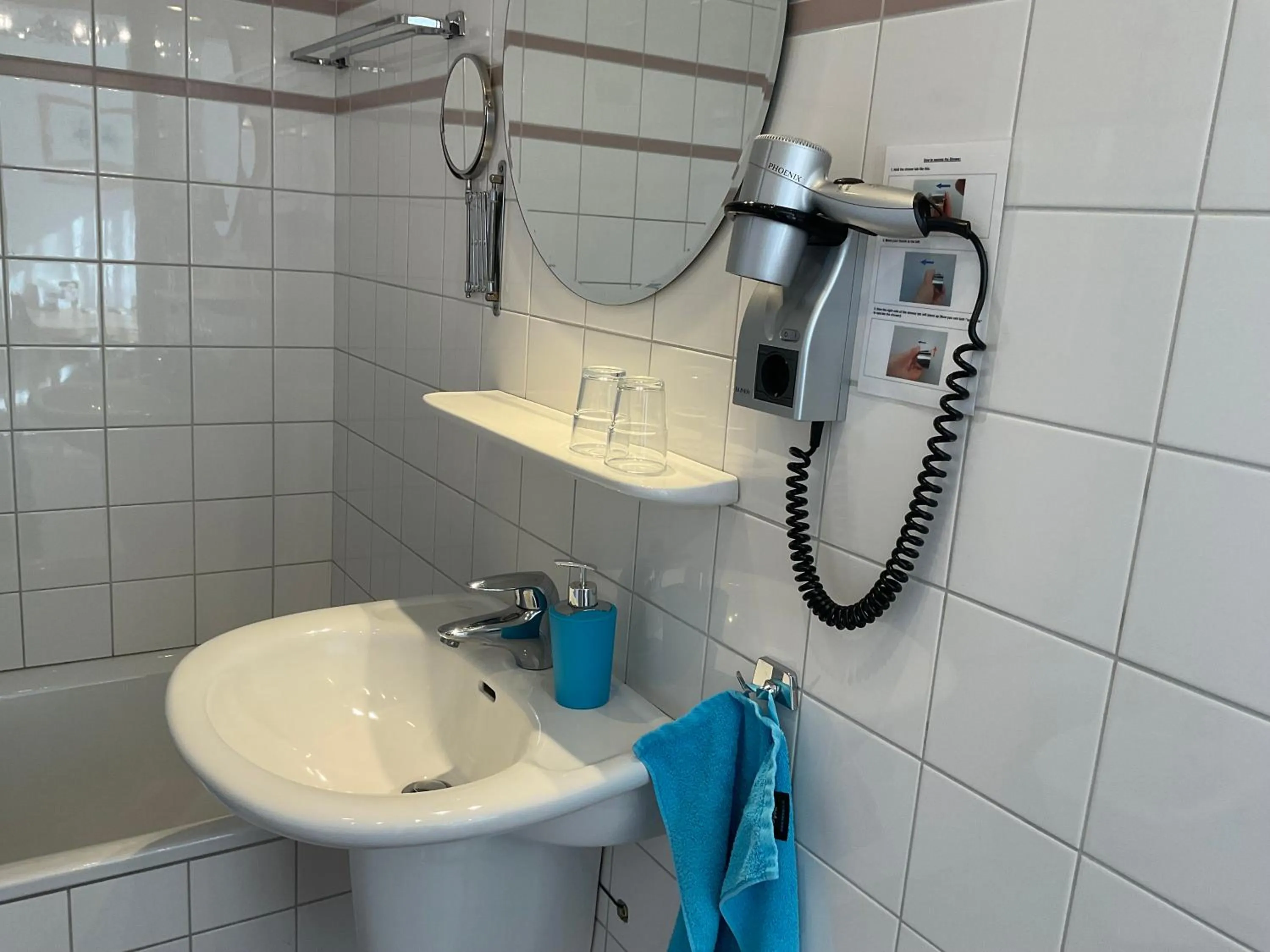 Bathroom in Plato by Hofstad Studio’s