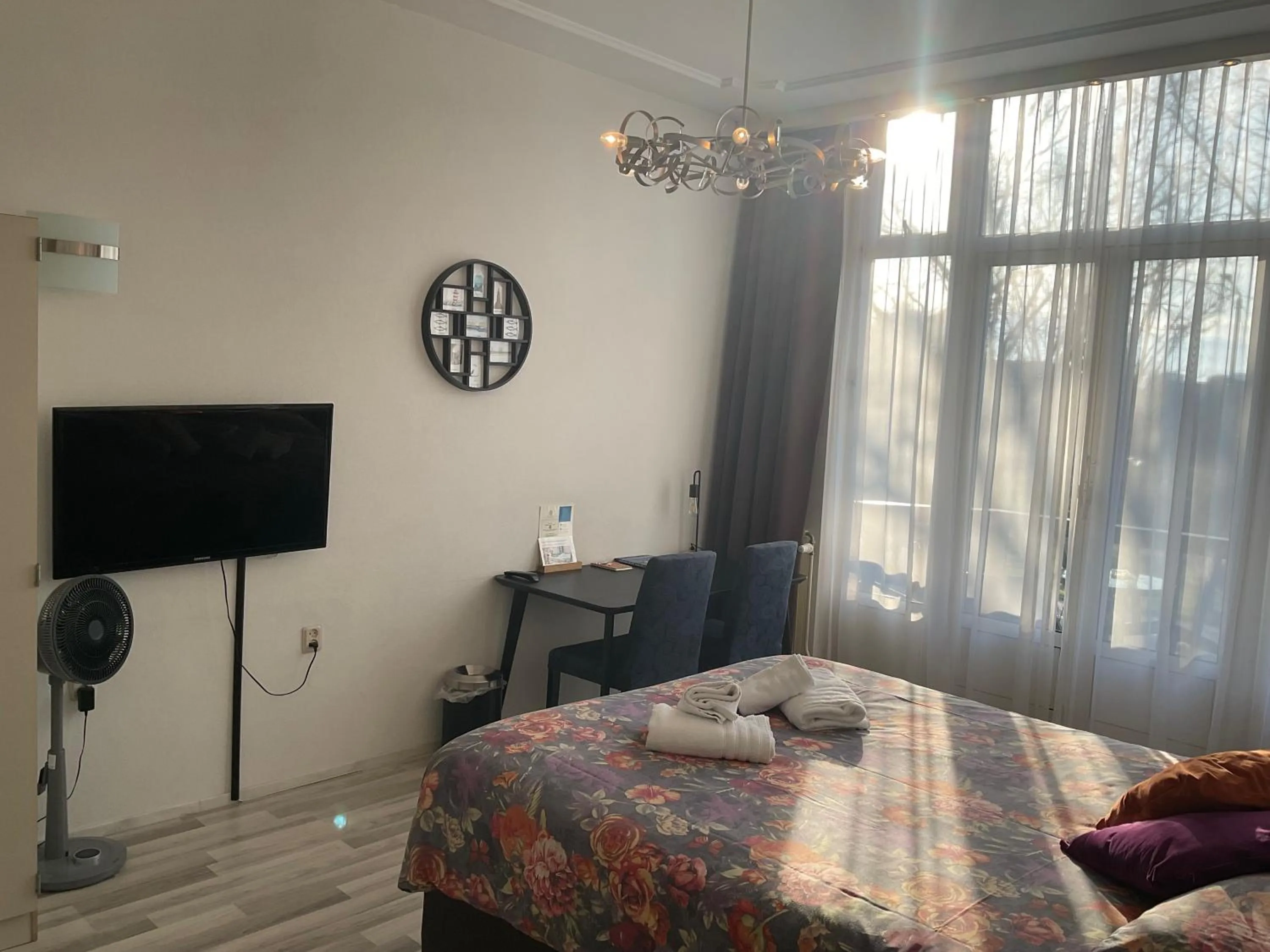 Bedroom, Bed in Plato by Hofstad Studio’s