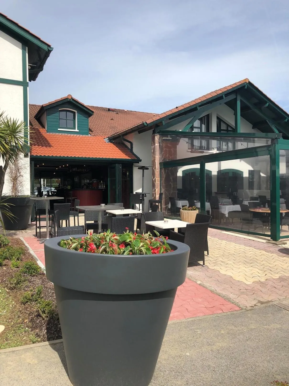 Patio in Hotel Donibane Saint-Jean-de-Luz