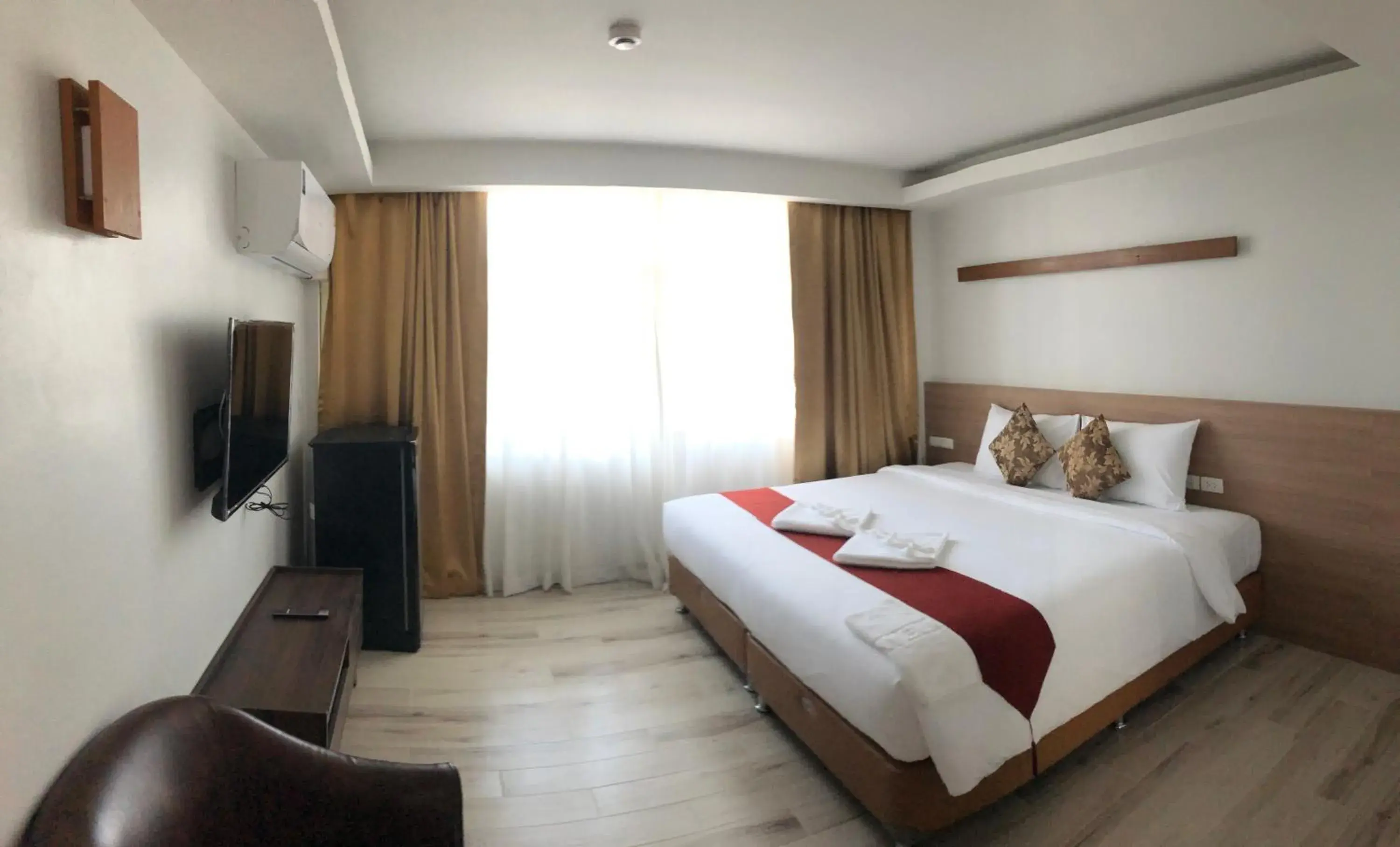 Family Room with Mountain View in Kin Bed Chiang Mai Family Room with Mountain View in Kin Bed Chiang Mai