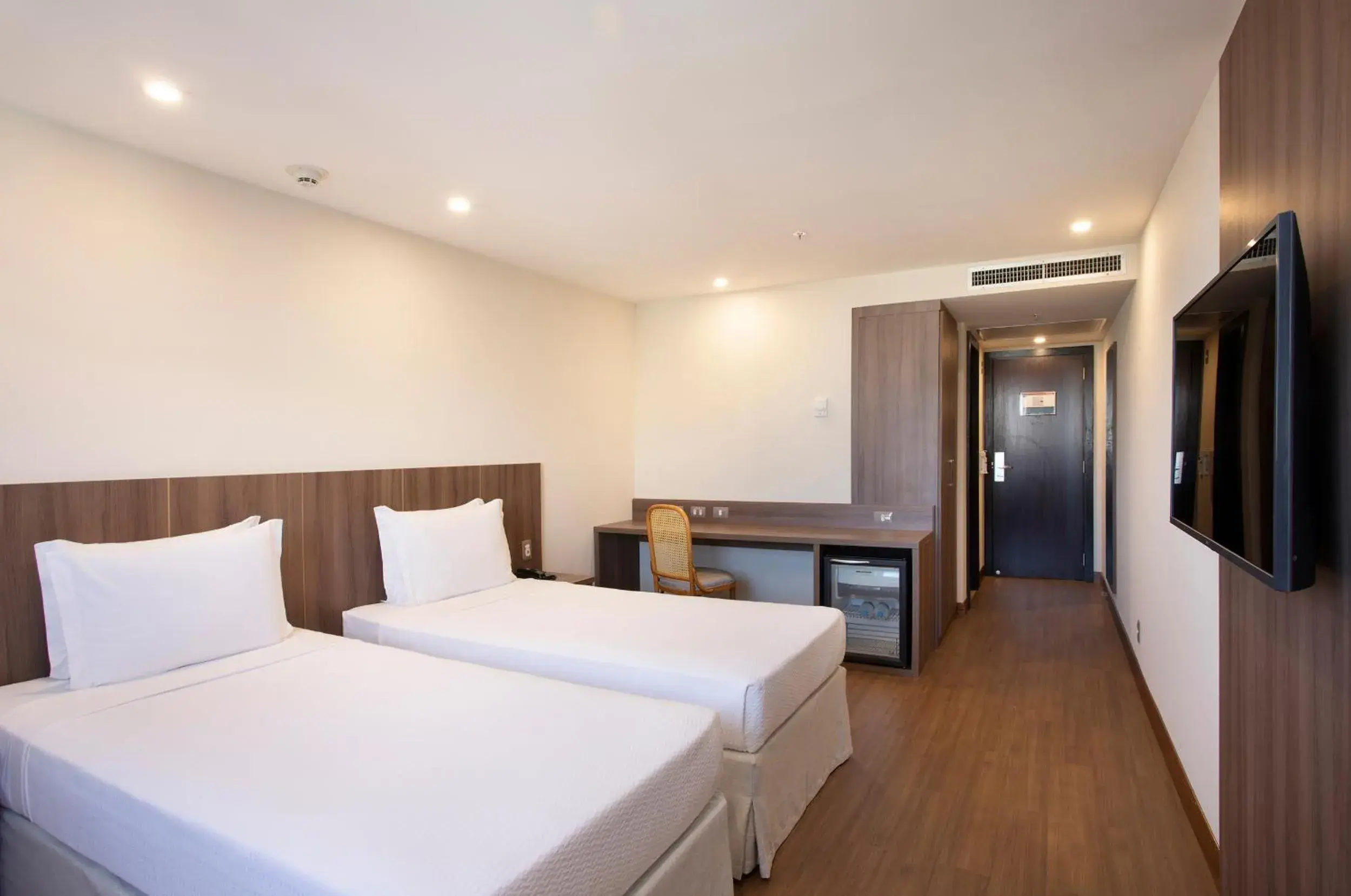 Superior Twin Room - single occupancy in Windsor Tower Hotel Superior Twin Room - single occupancy in Windsor Tower Hotel