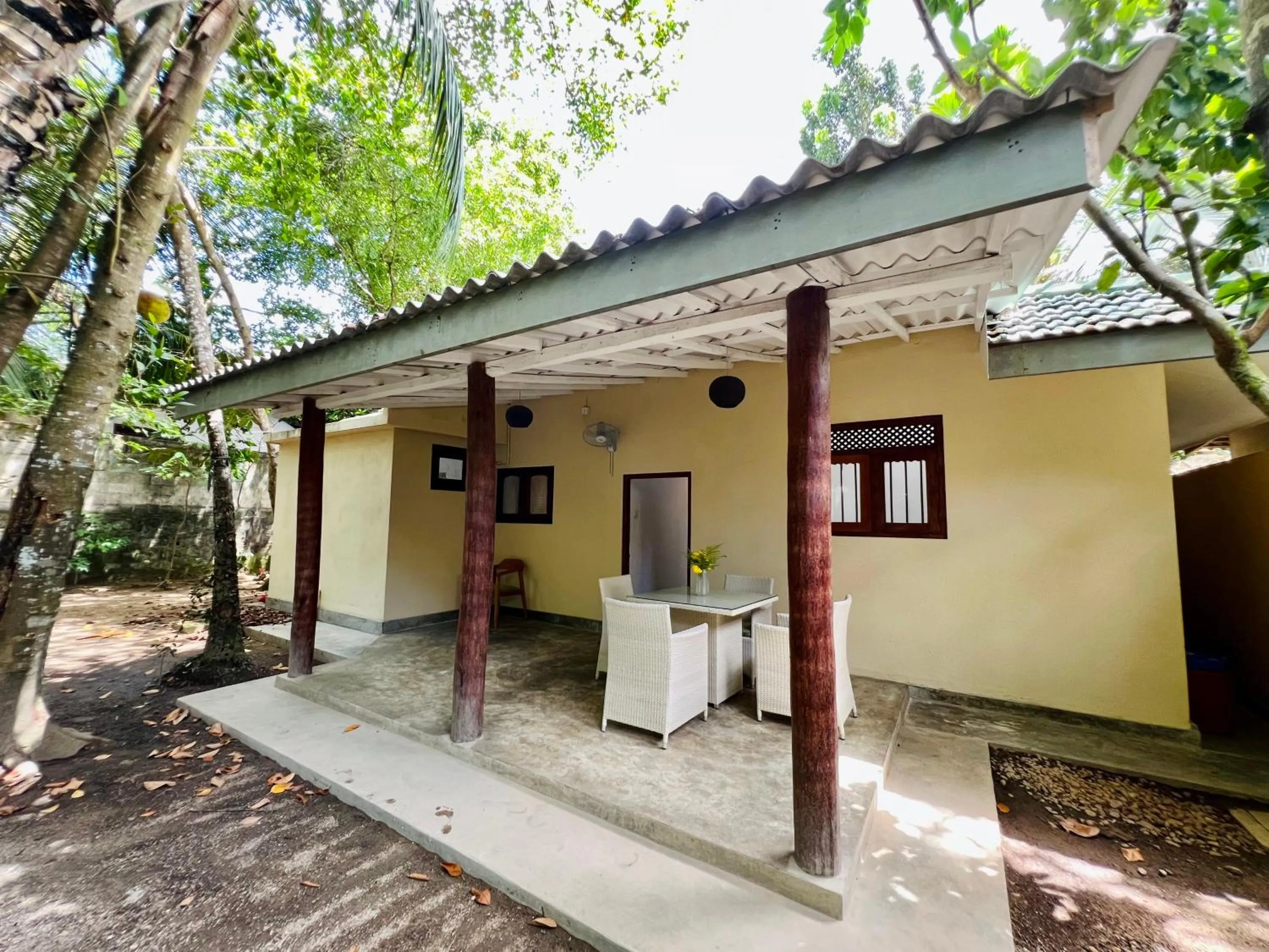 Seating area in Green Escape Unawatuna