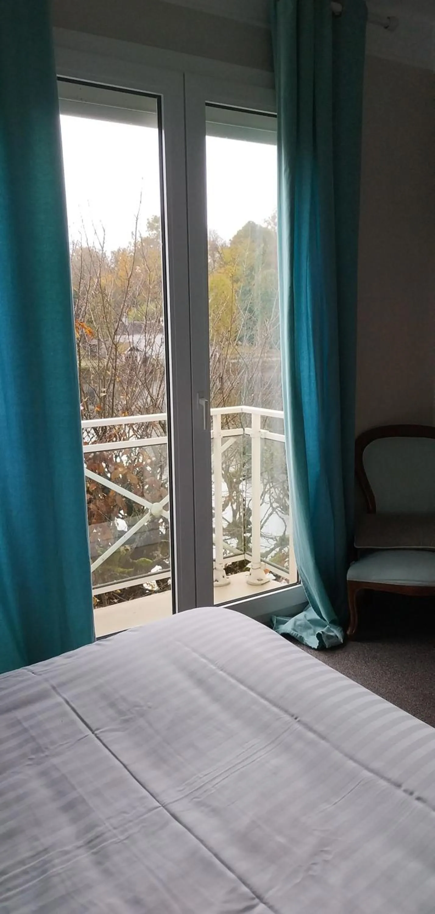 Bed in Hotel Le Rivage