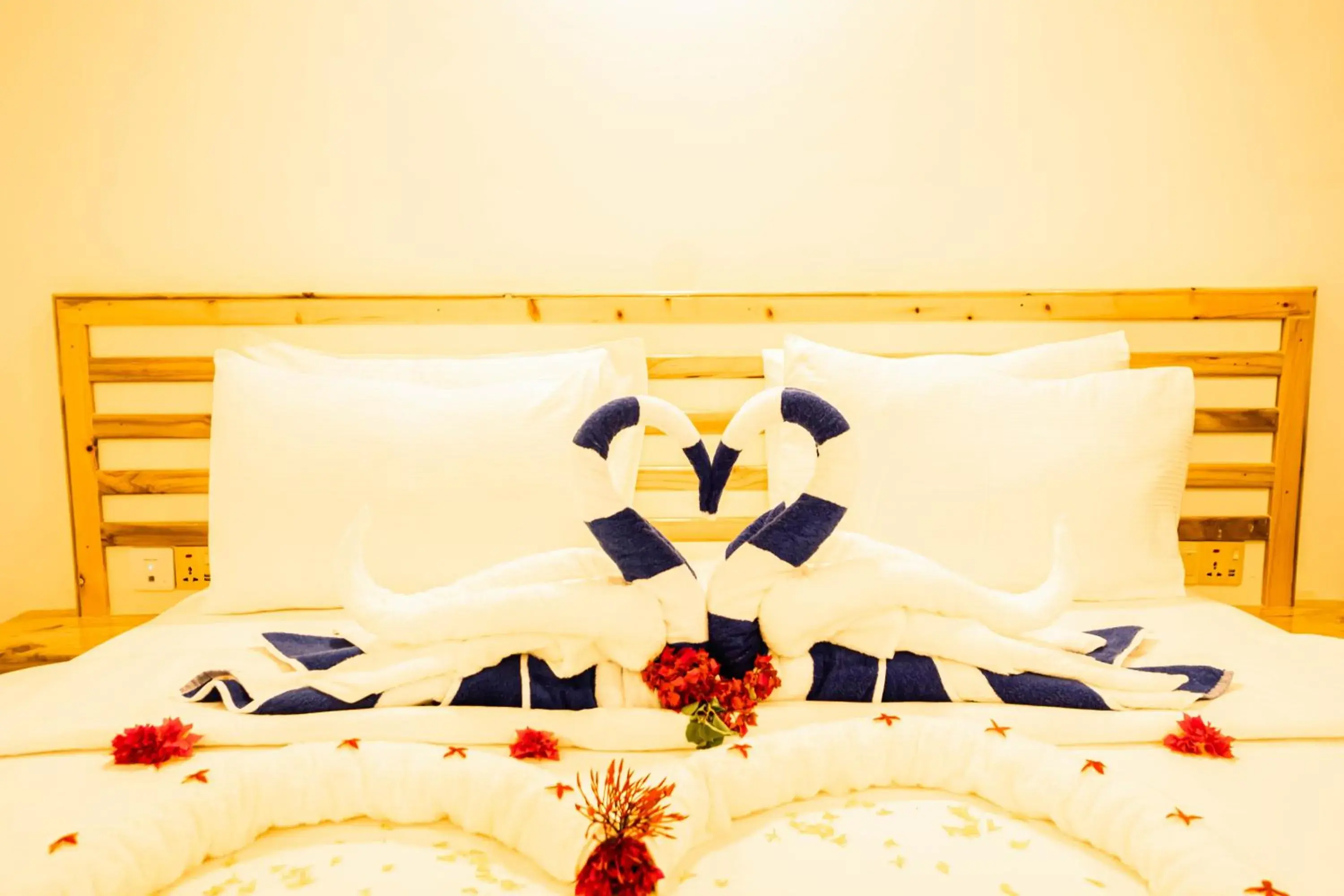 Deluxe Double Room with Side Sea View in Lagoona Sunset Deluxe Double Room with Side Sea View in Lagoona Sunset