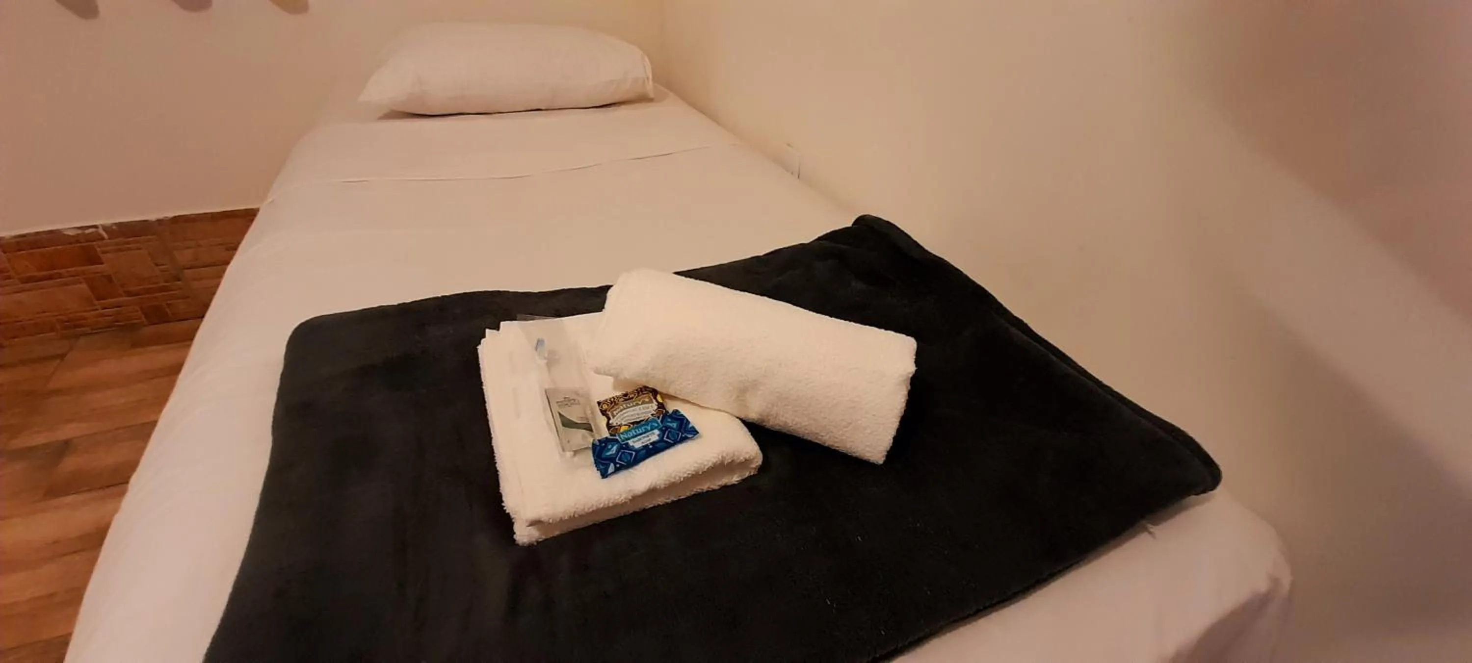 Bed in LÍAH Hostel & Suites