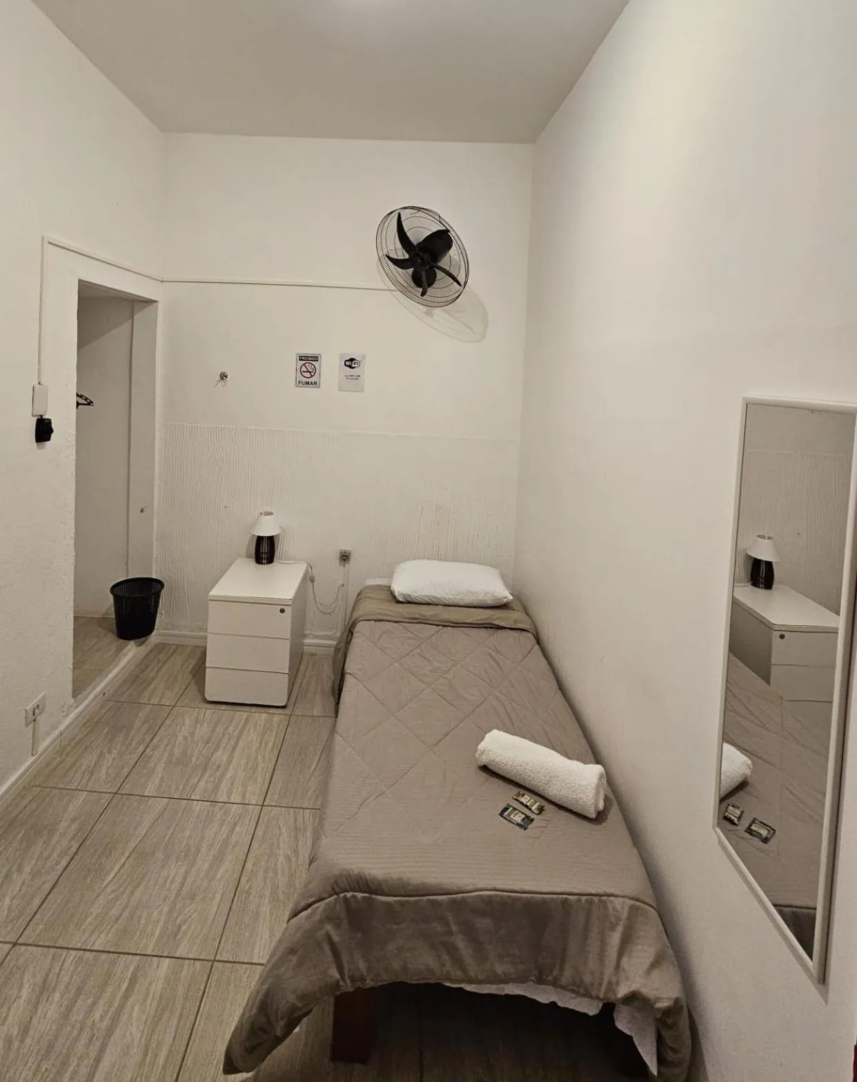 LÍAH Hostel & Suites