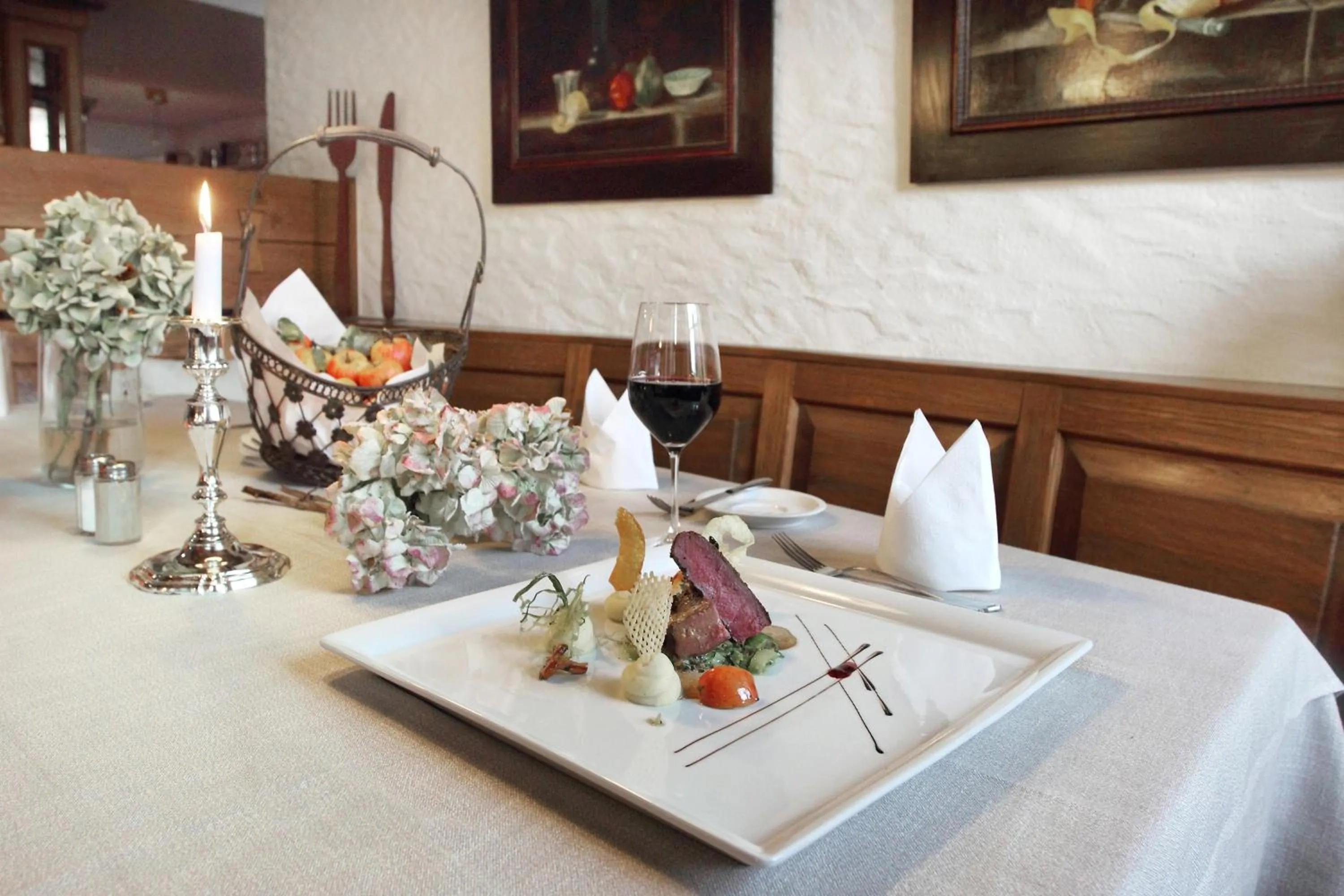 Restaurant/places to eat in Hotel-Restaurant Roter Ochsen