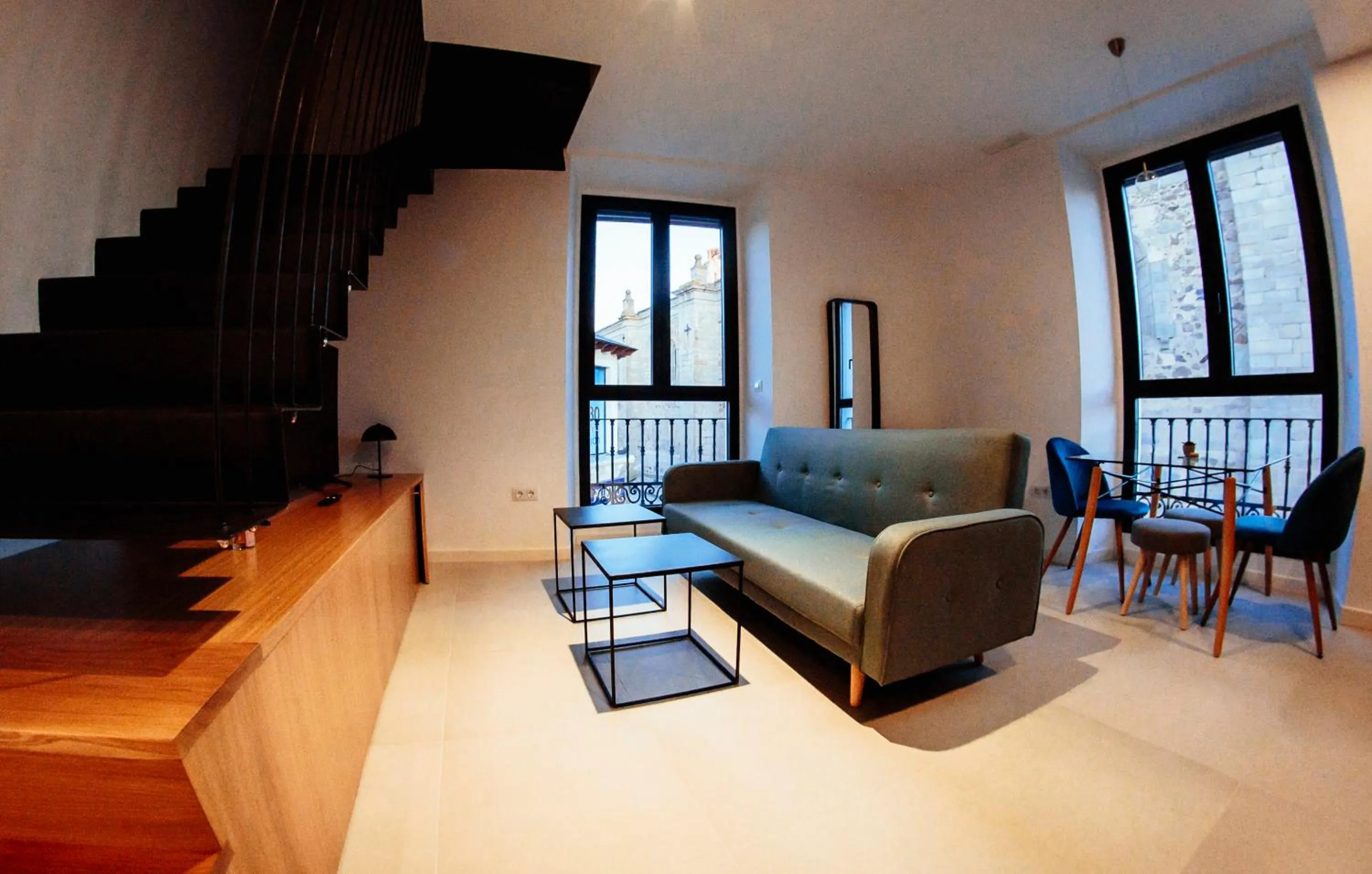 Dining area in Apartamentos Plaza de España 6