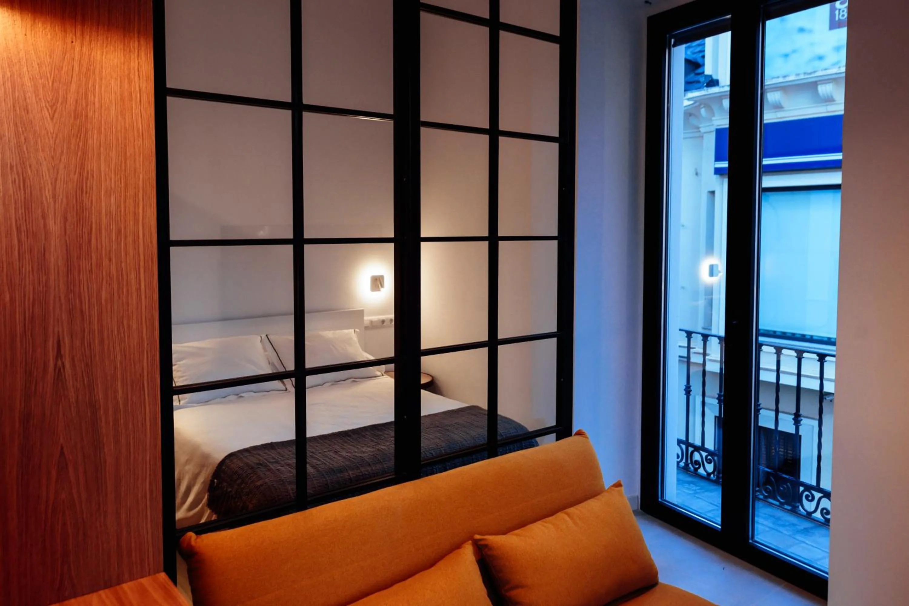 Bed in Apartamentos Plaza de España 6