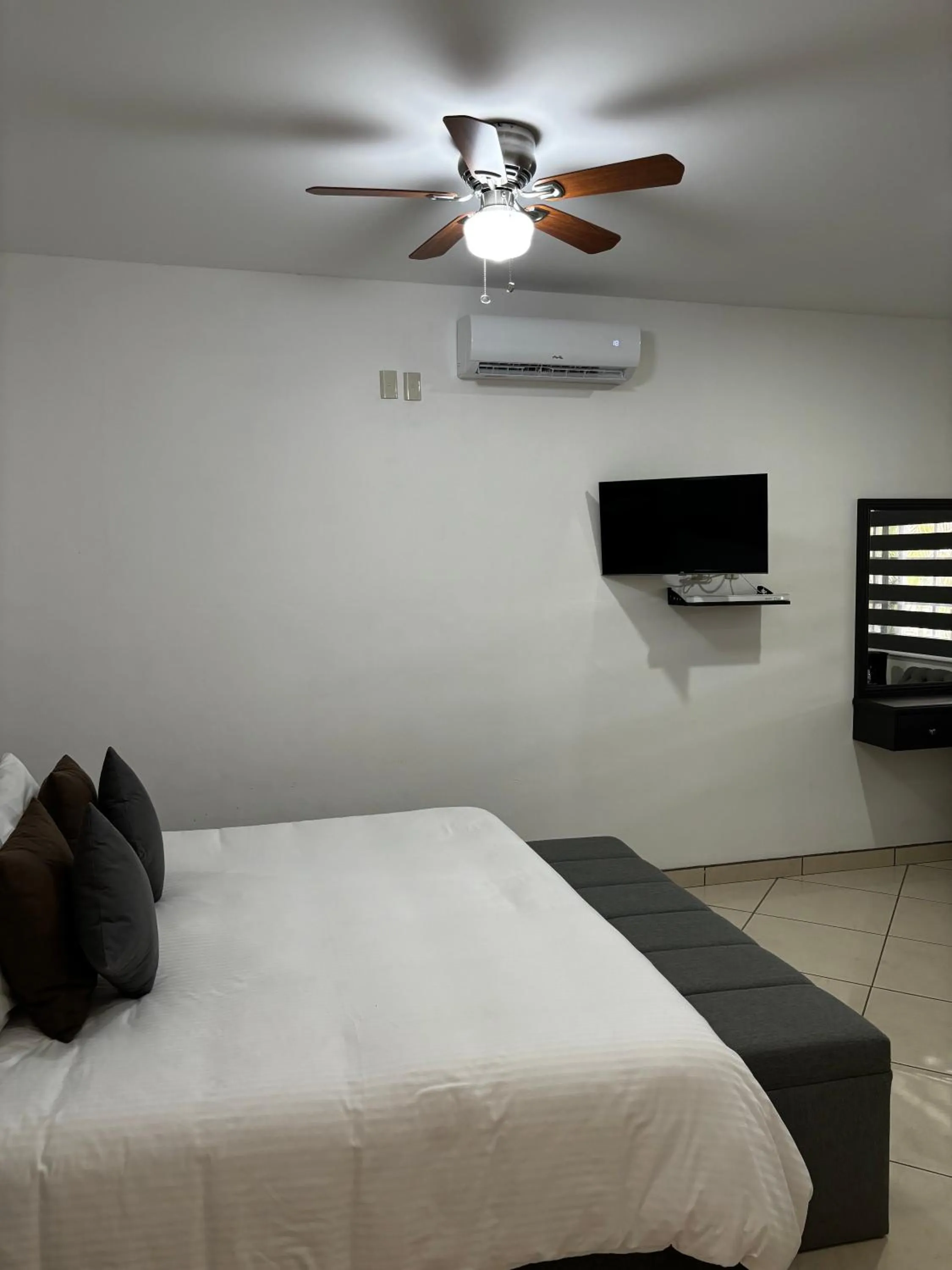TV and multimedia, Bed in VILLAS EL ENCANTO
