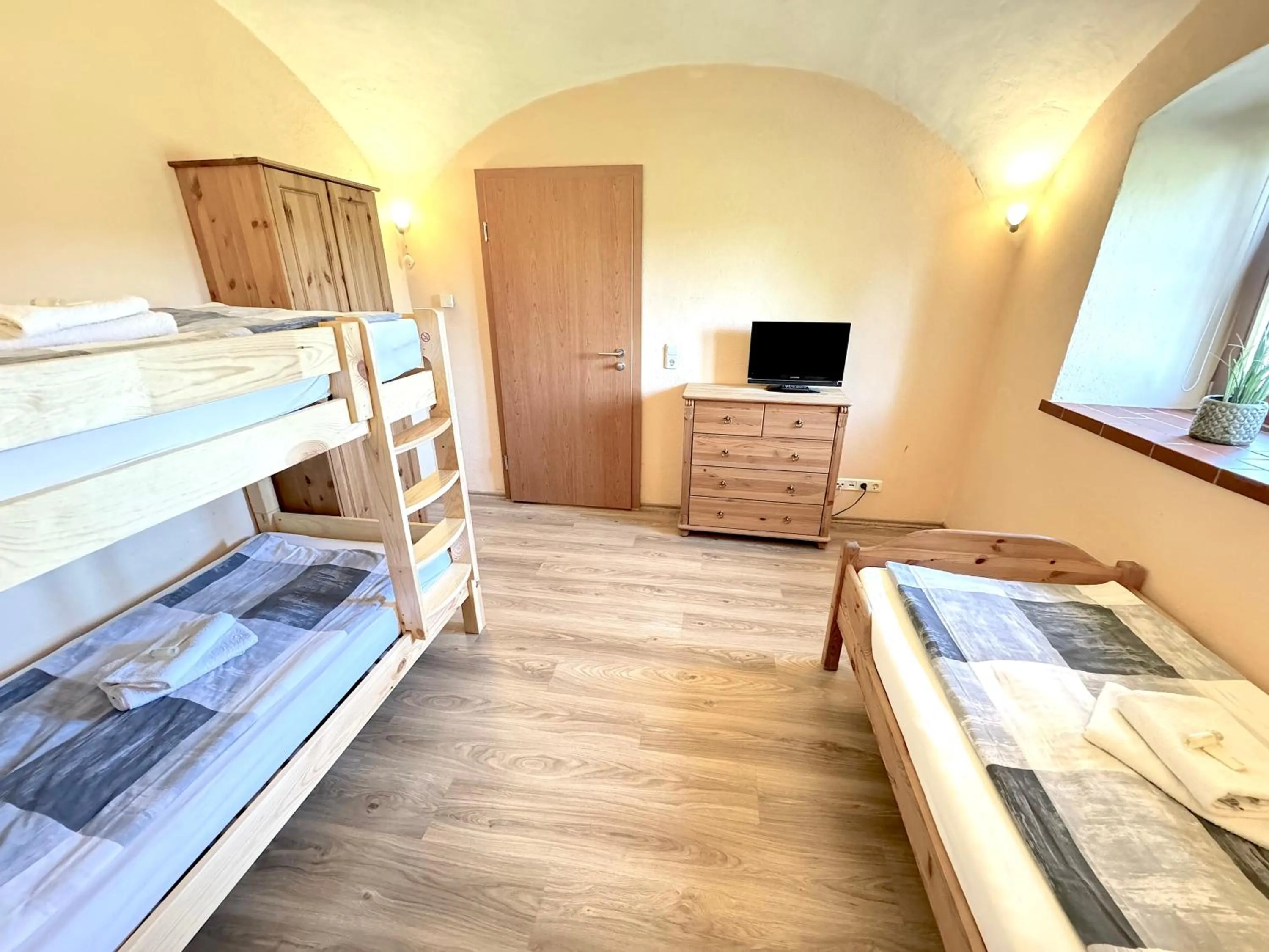 Bedroom, Bed in Pension Laurent Ranch