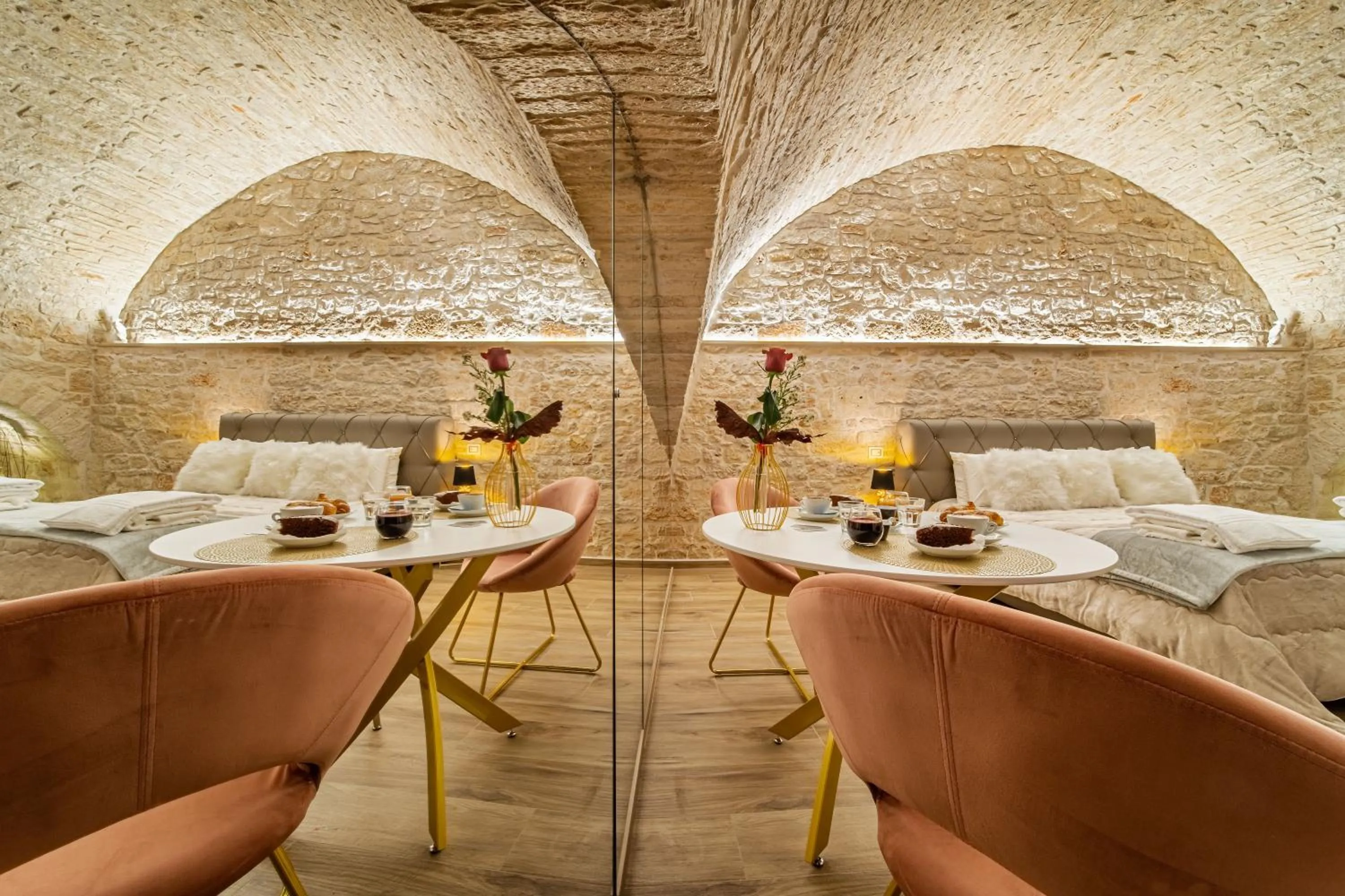 Photo of the whole room in Gold Suite B&B