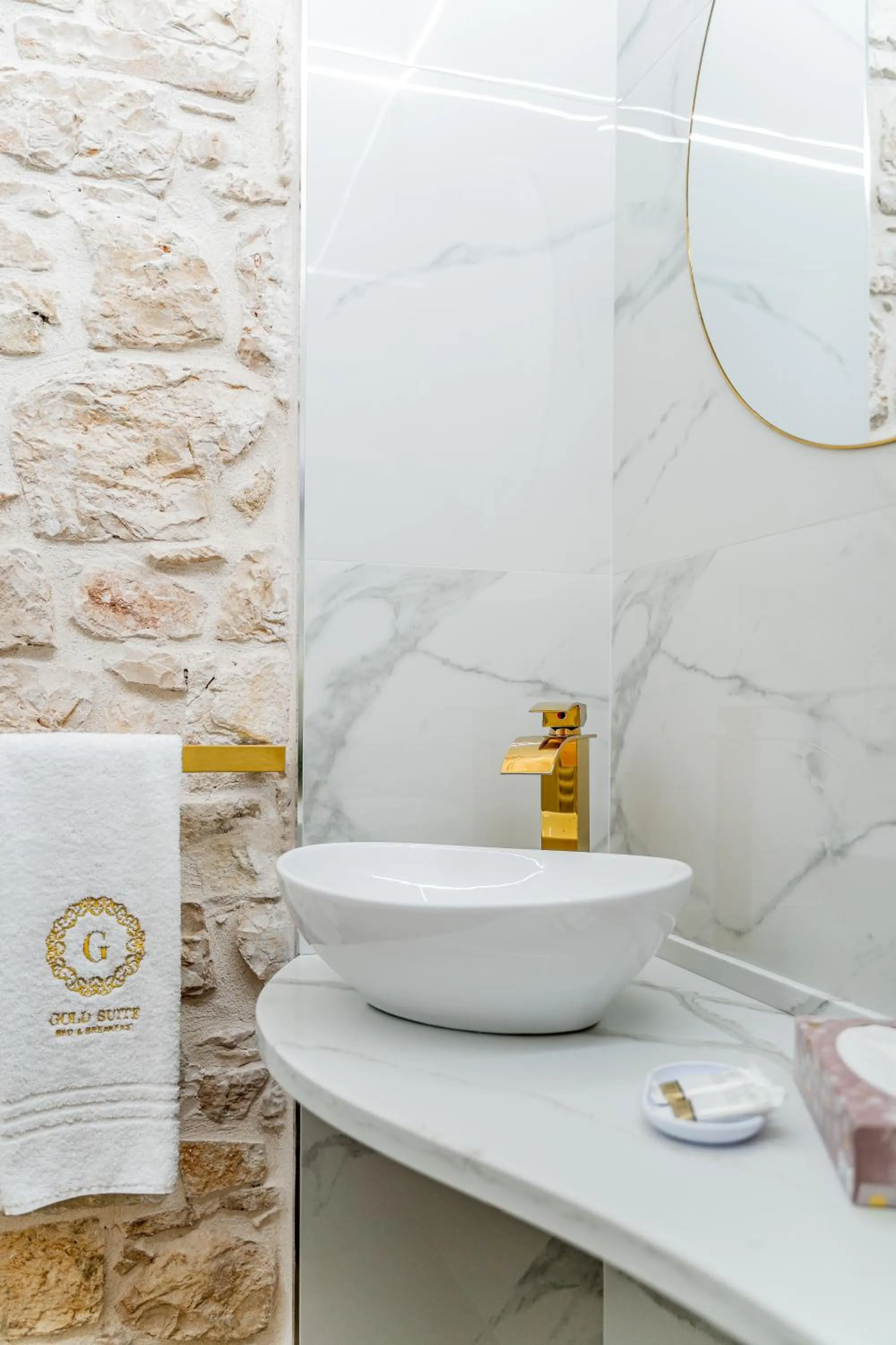 Bathroom in Gold Suite B&B